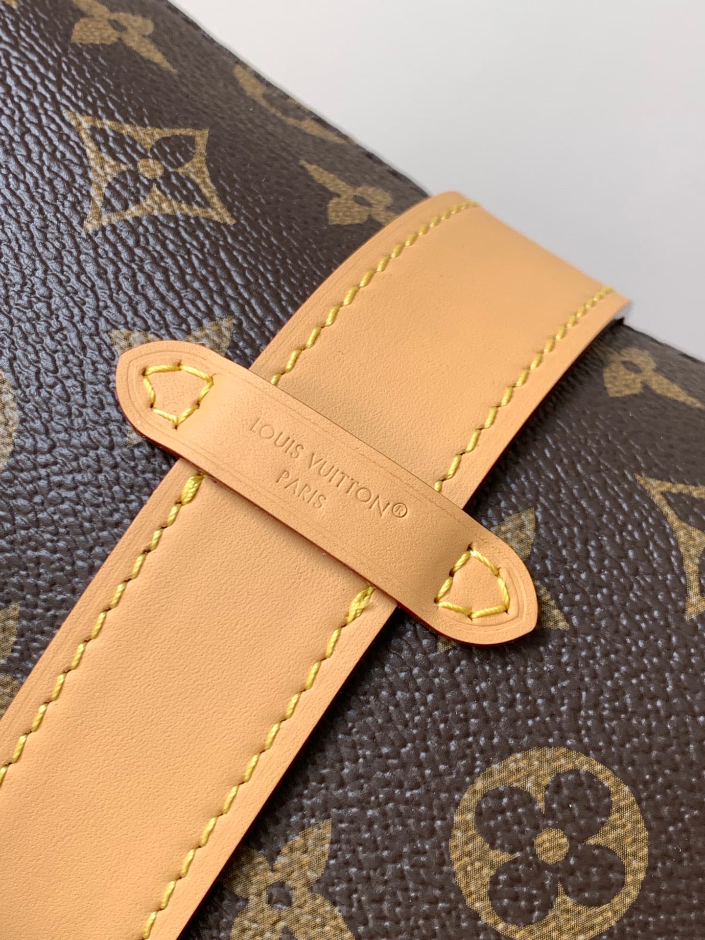 Louis Vuitton Cream Wallet M26191