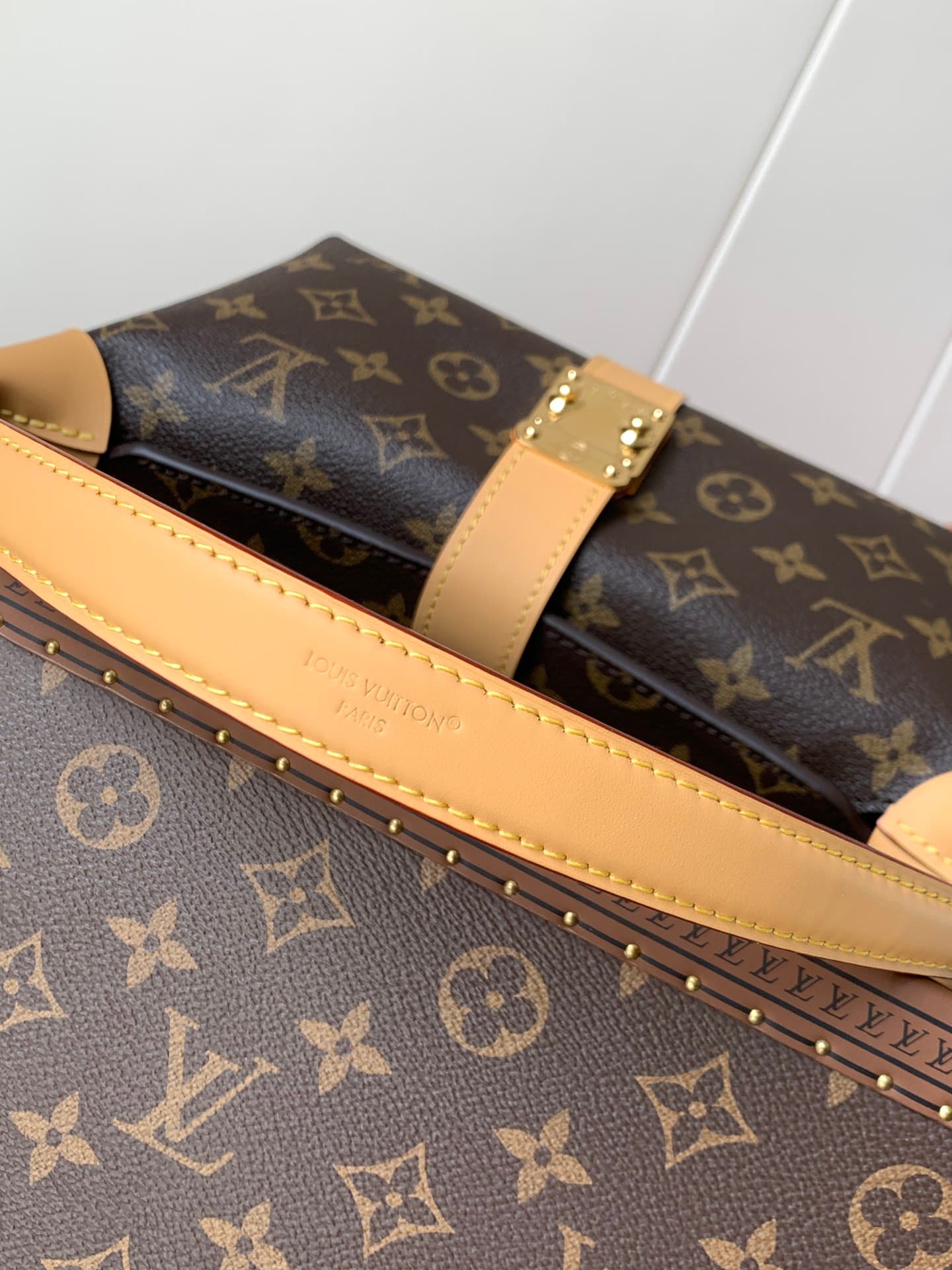Louis Vuitton Cream Wallet M26191