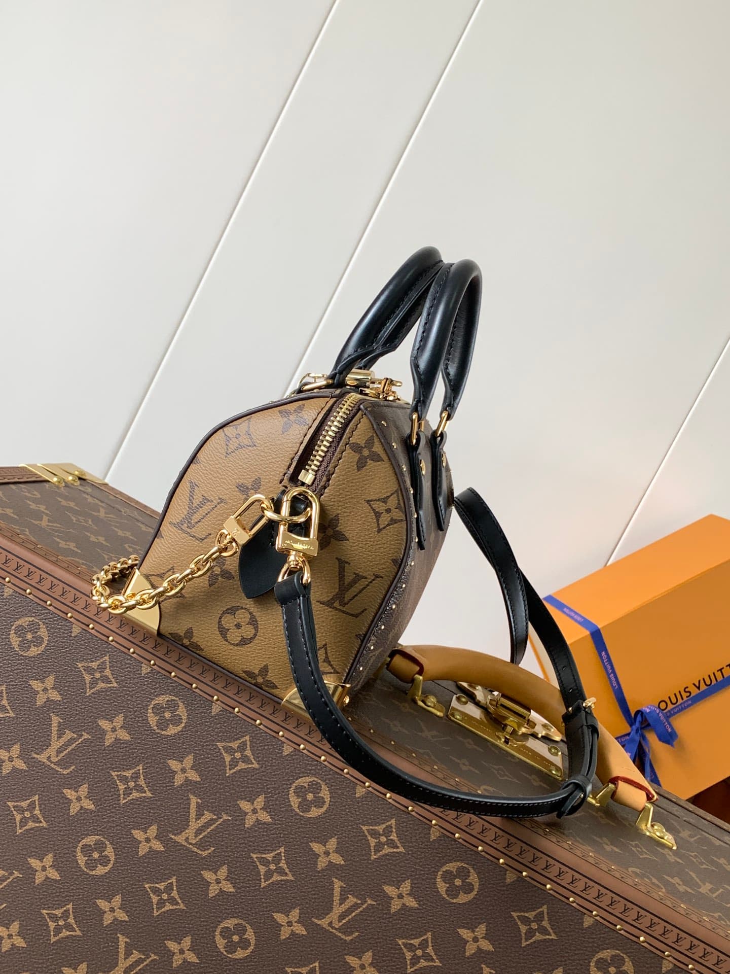 Louis Vuitton Cream Crossbody Bag M13146