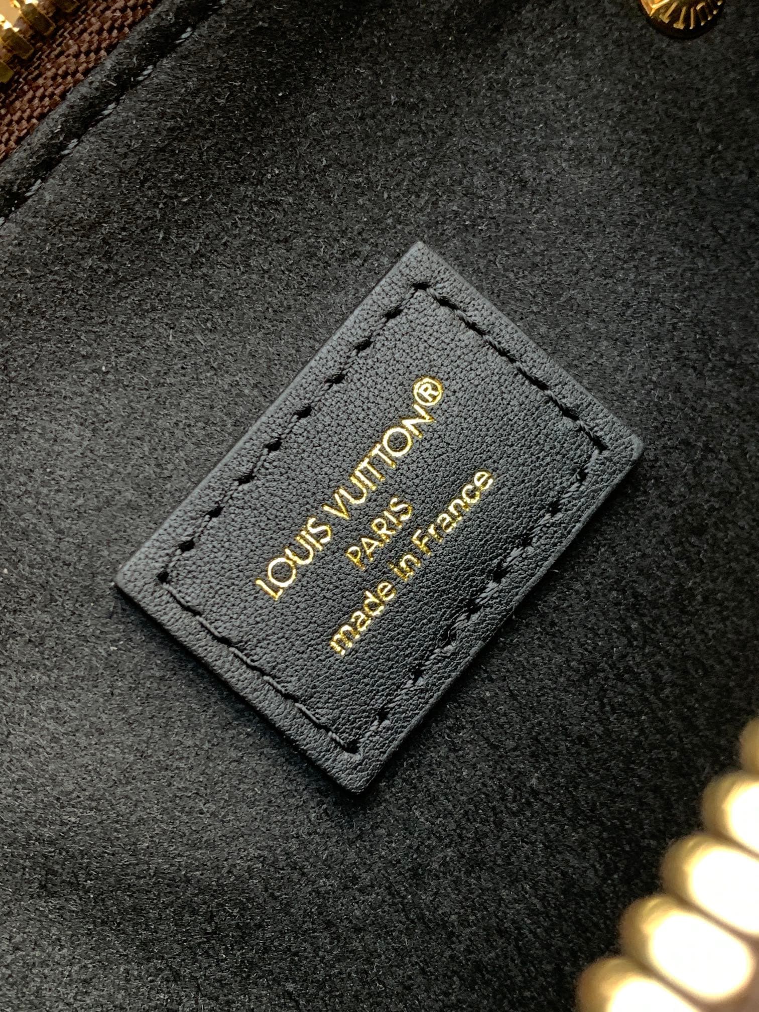 Louis Vuitton Red Wallet M26181