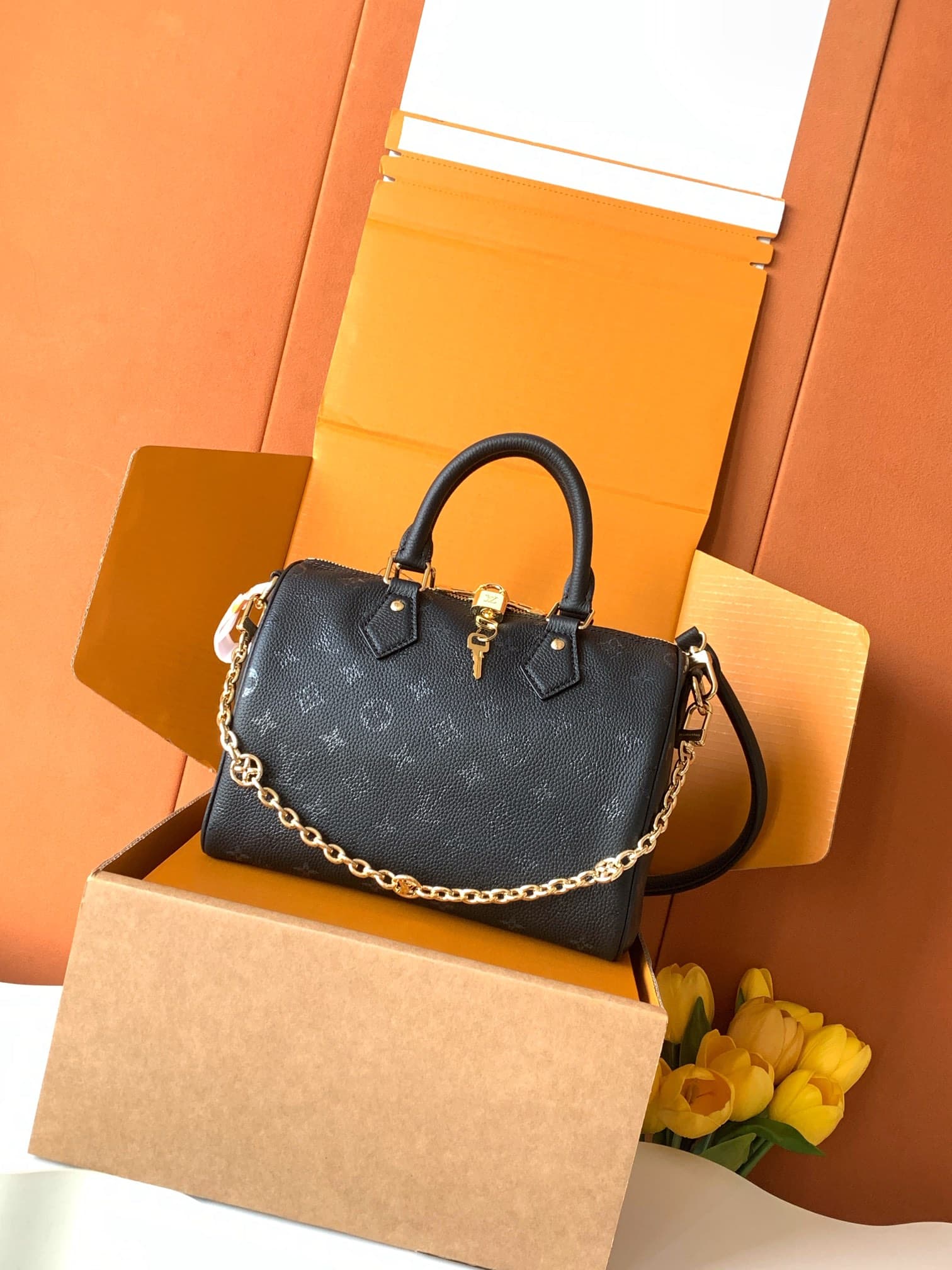 Louis Vuitton Cream Wallet M26486