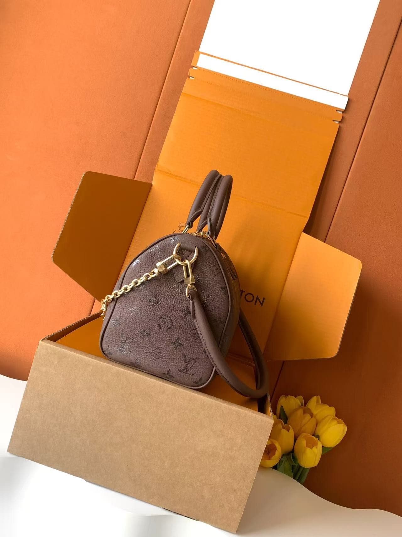 Louis Vuitton Cream Wallet M26691