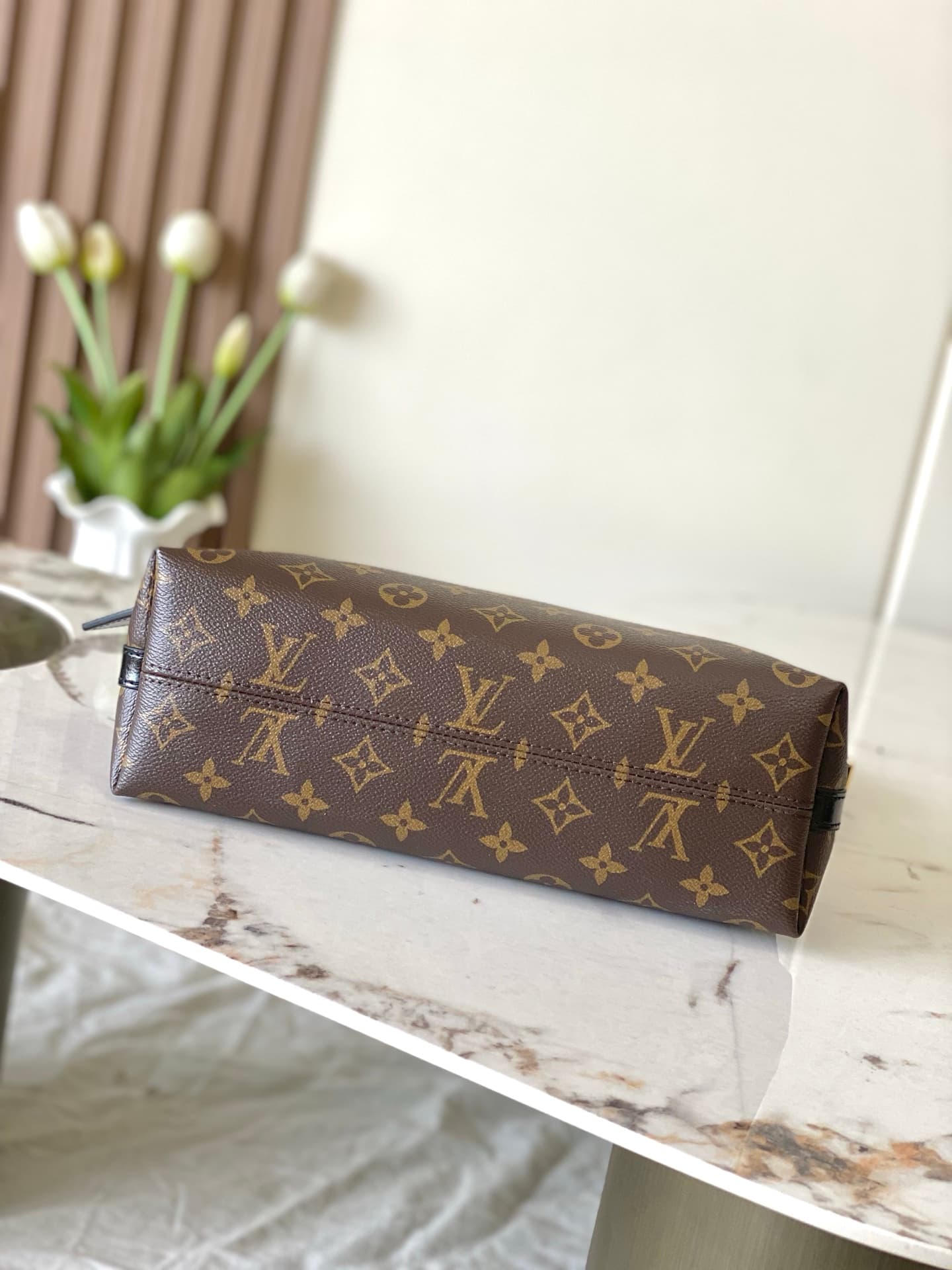 Louis Vuitton Cream Product 26568