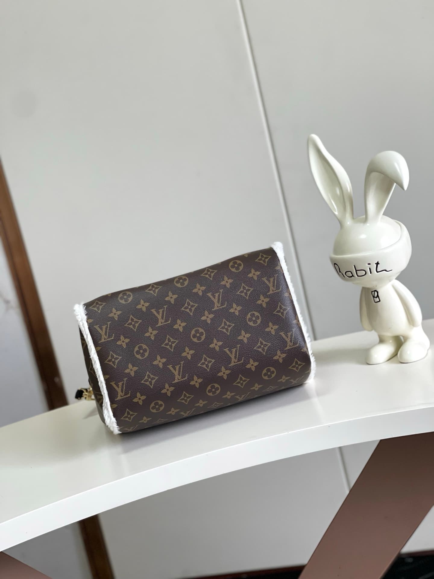 Louis Vuitton Gold Bag M26326