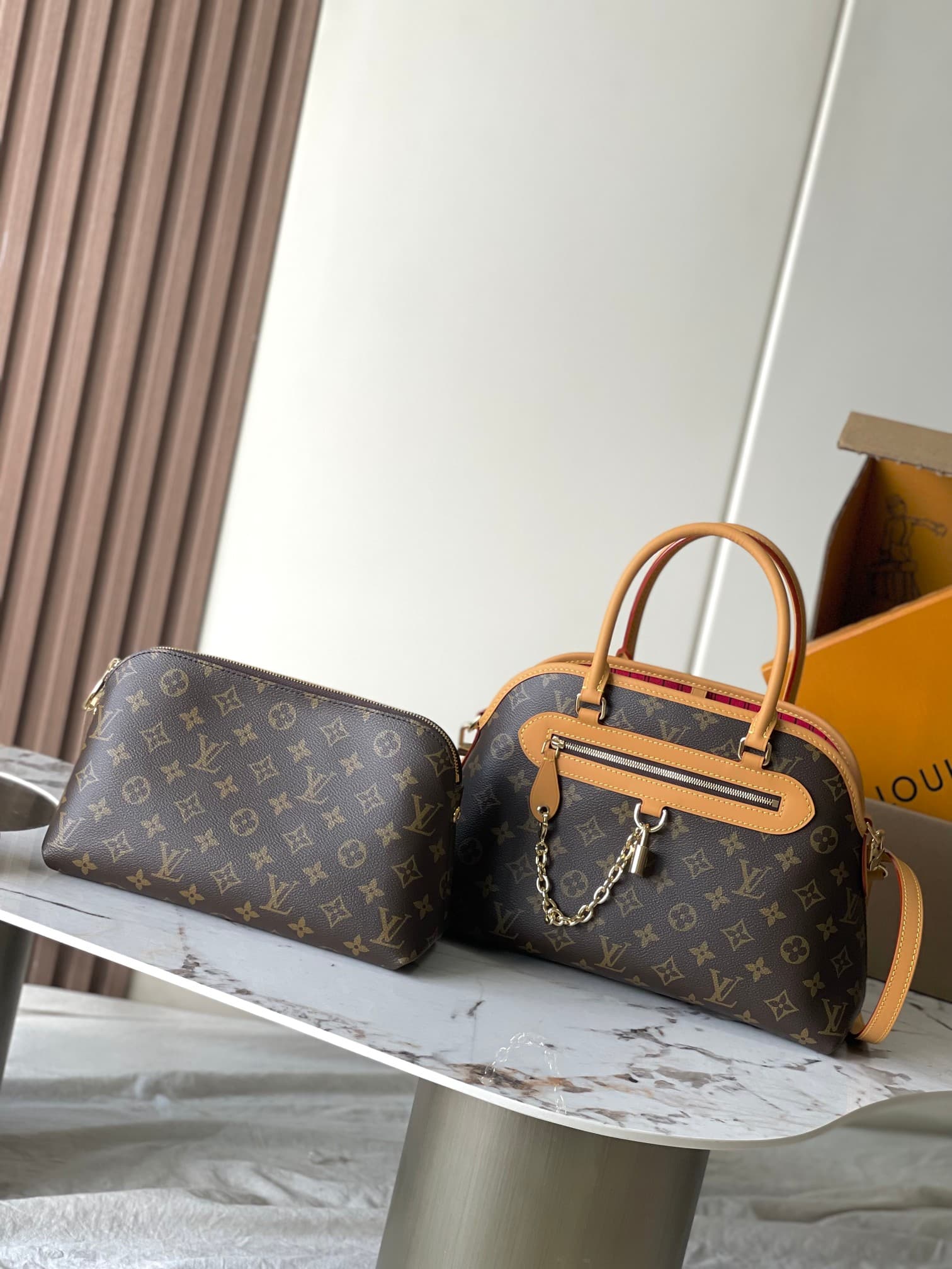 Louis Vuitton Small Bag M15208