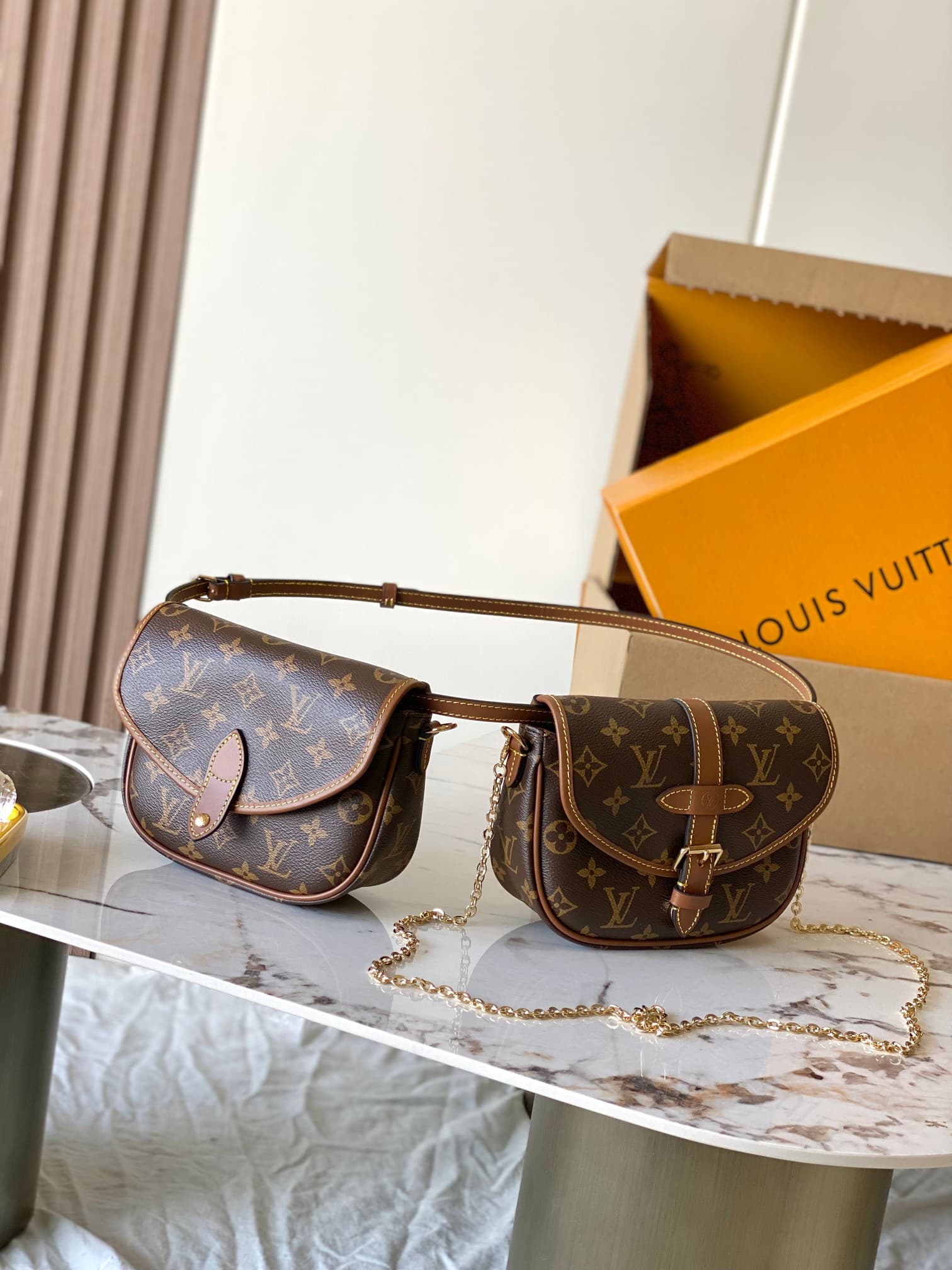 Louis Vuitton Bag M26592