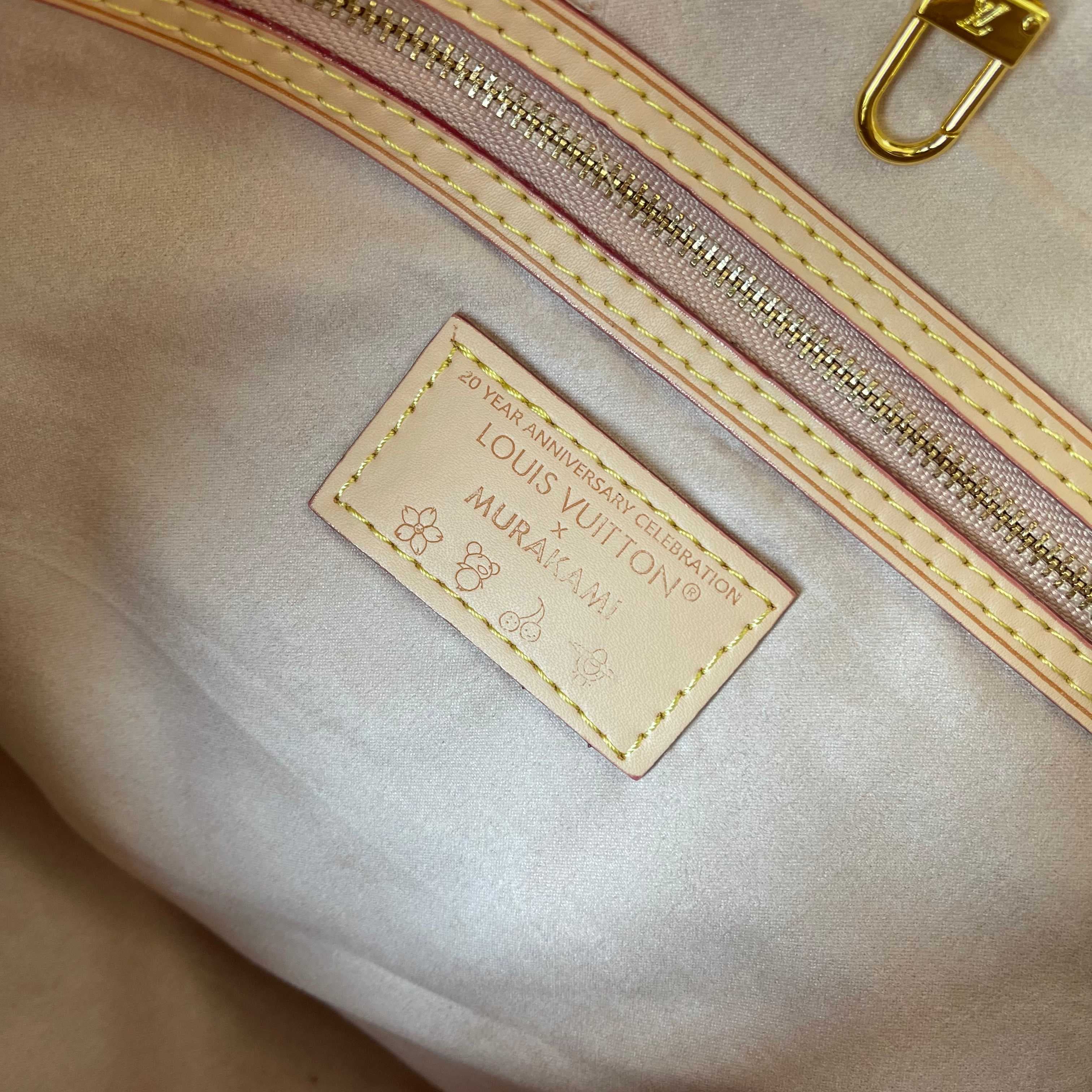 Louis Vuitton Cream Medium Bag M40995