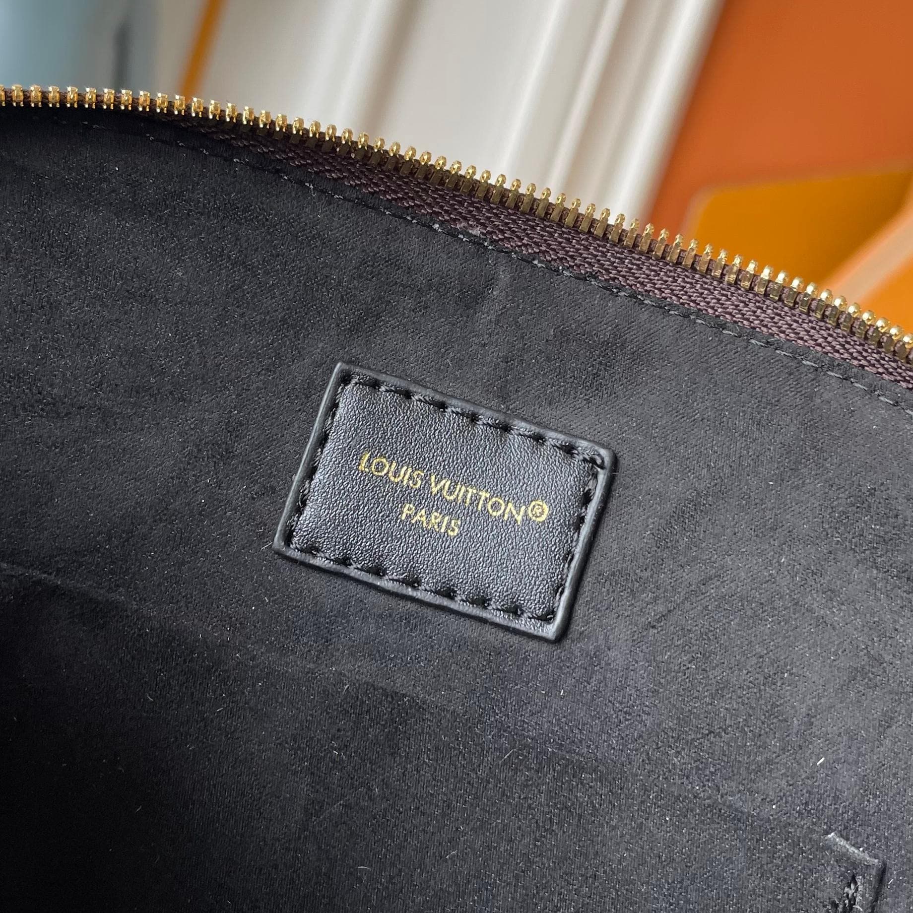 Louis Vuitton Cream Bag M27812