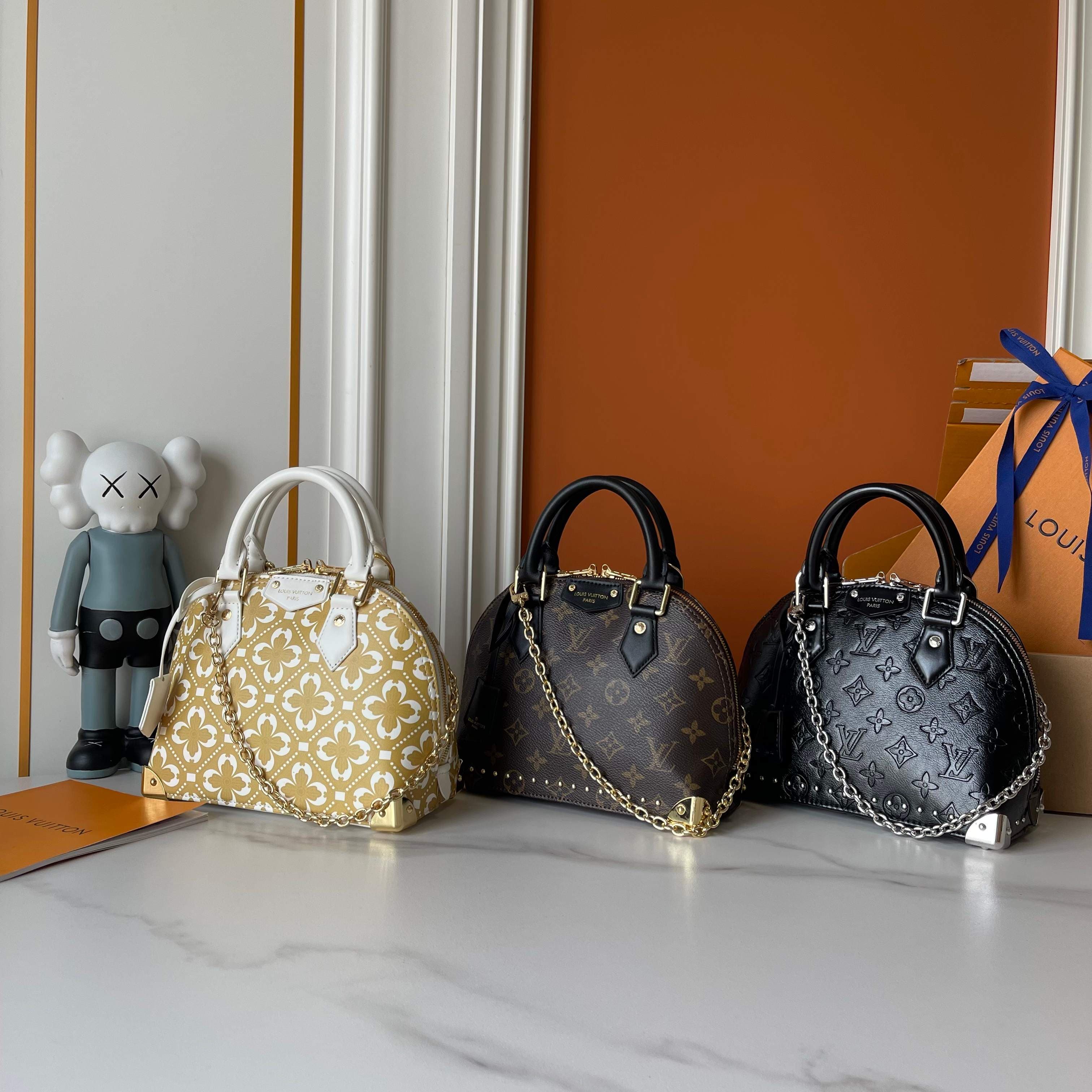 Louis Vuitton Accessory M27812