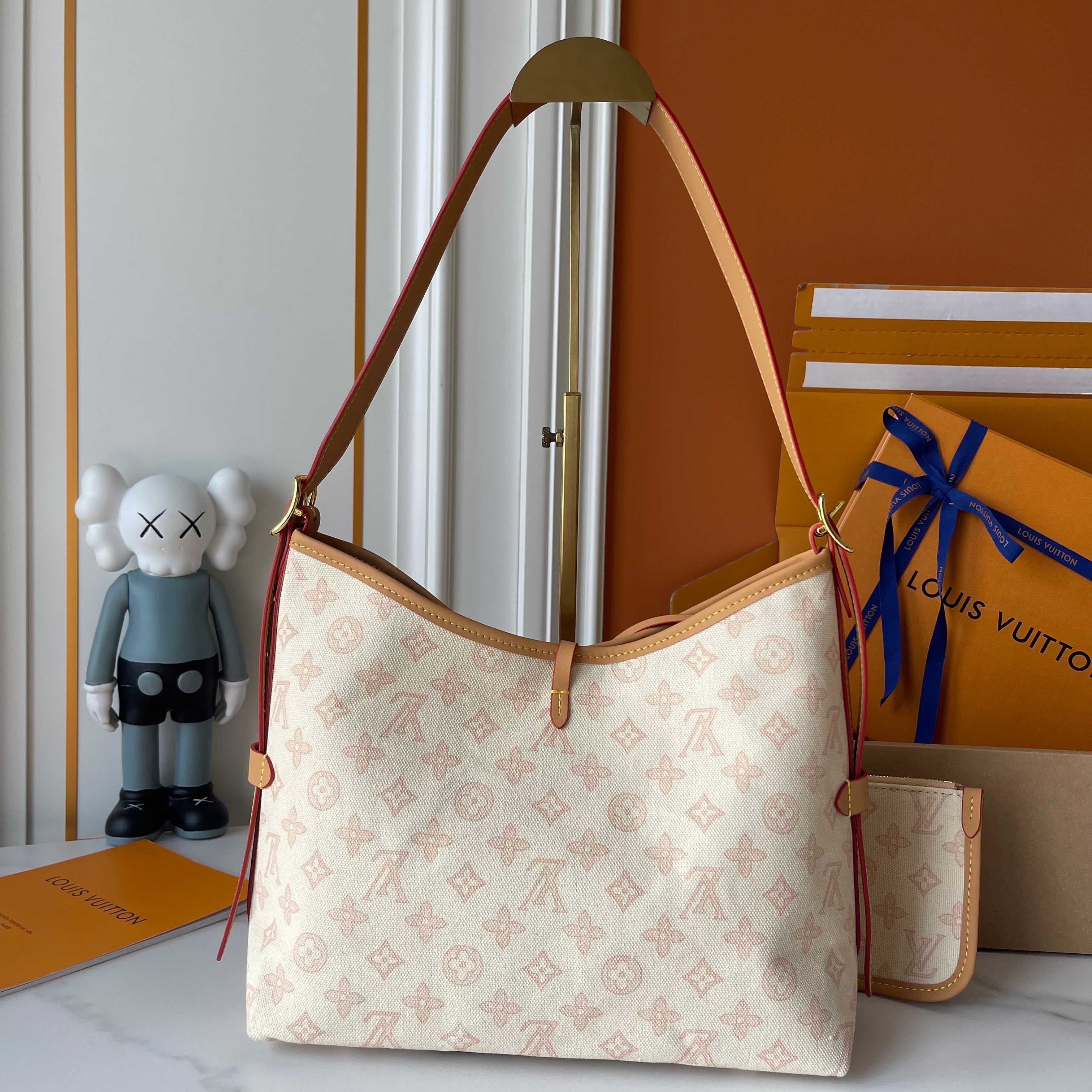 Louis Vuitton Medium Pouch M27948
