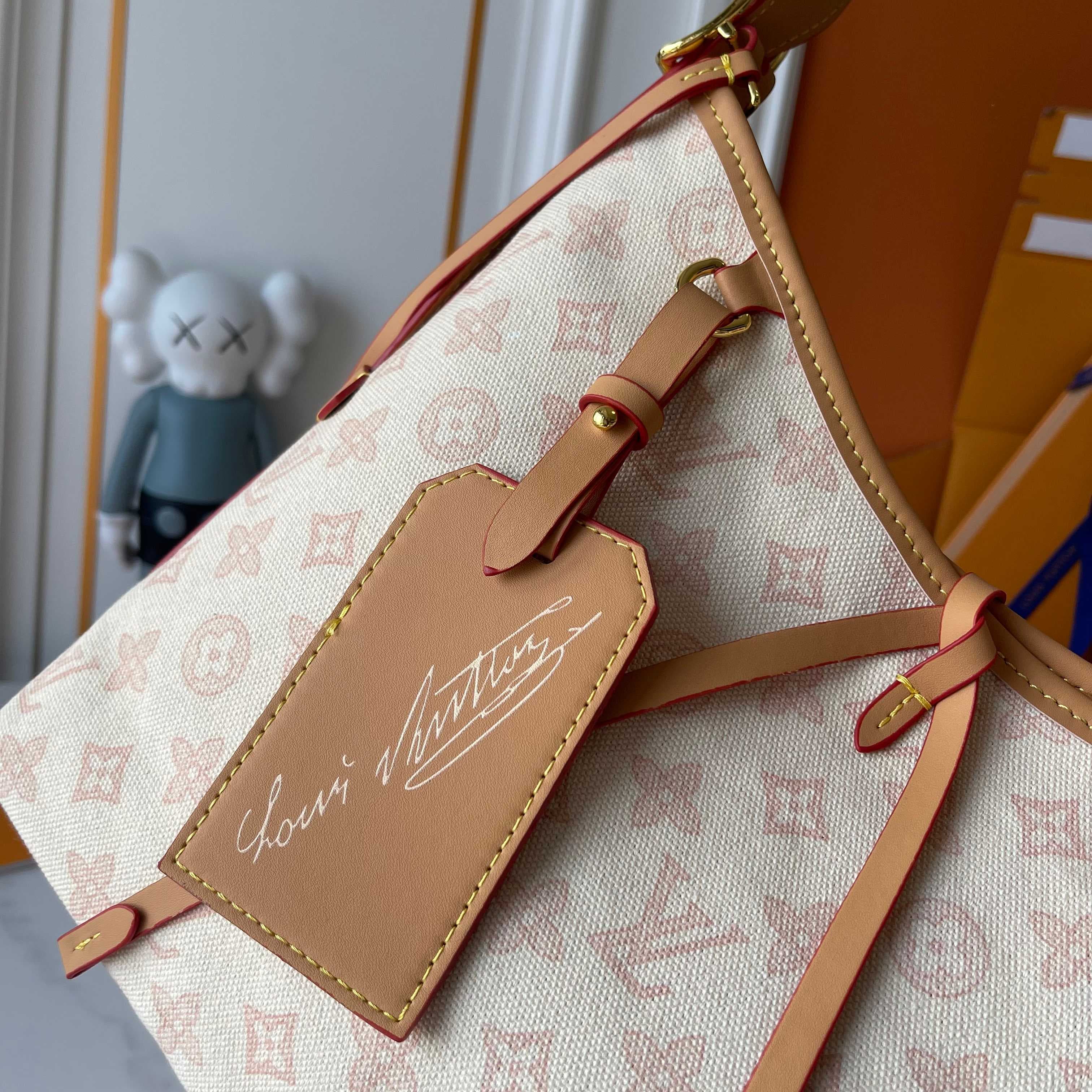 Louis Vuitton Medium Pouch M27948