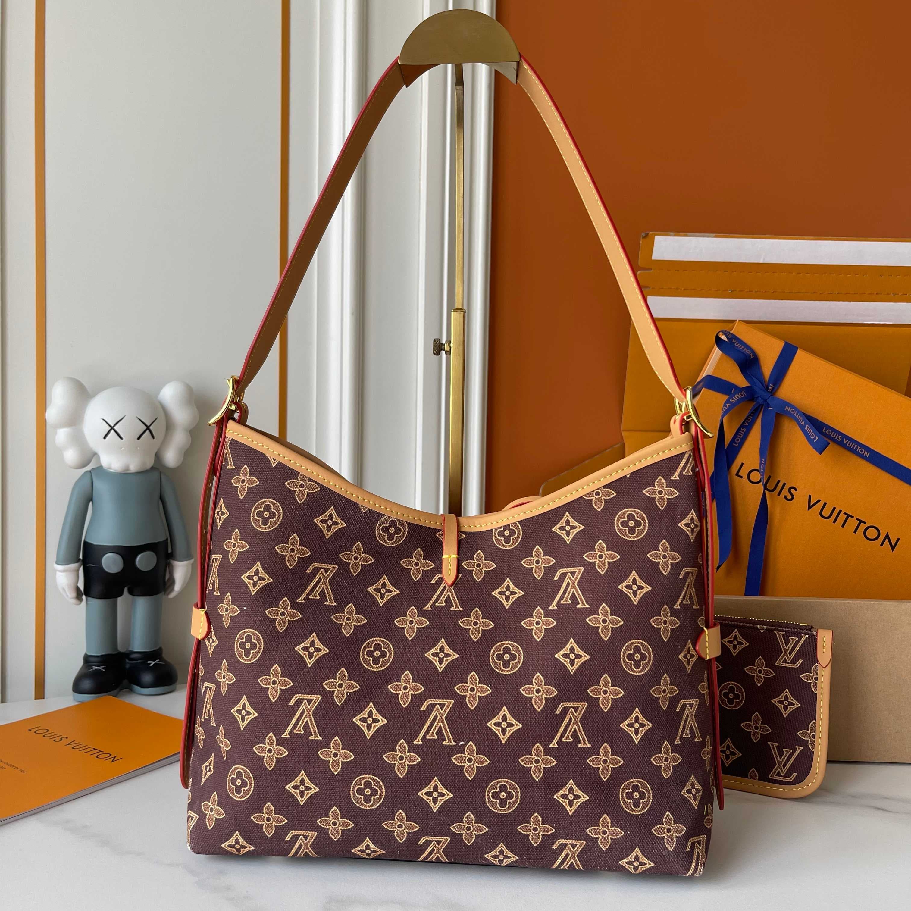 Louis Vuitton Medium Pouch M27948
