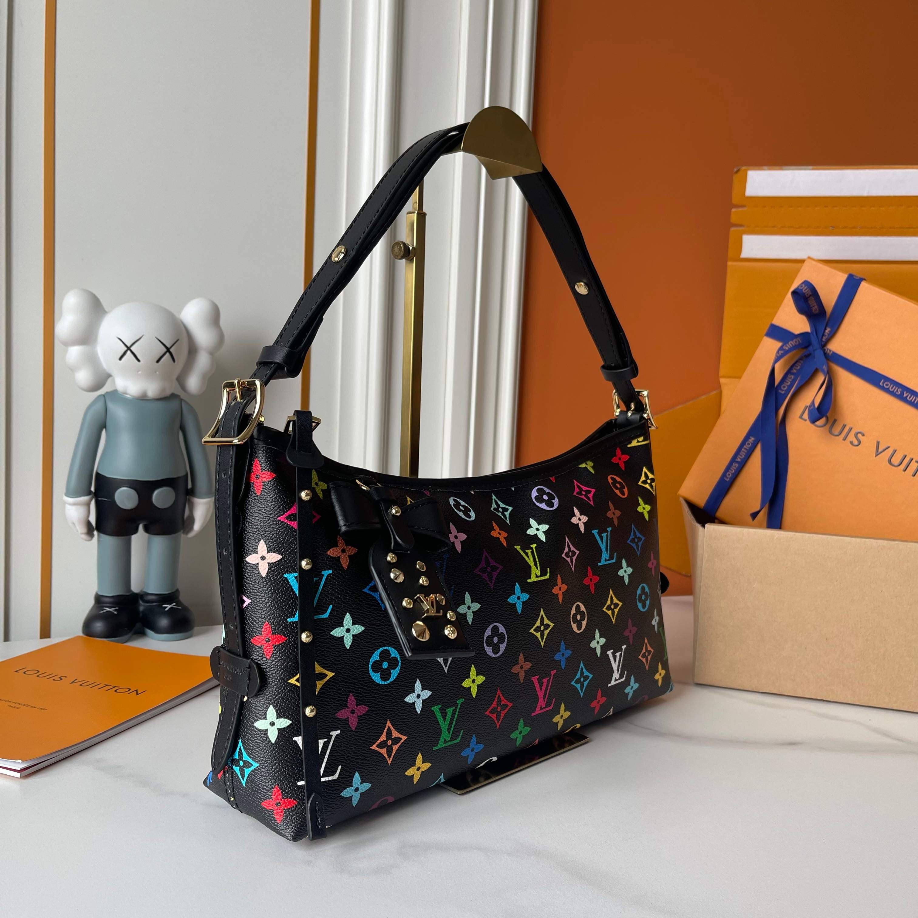 Louis Vuitton Product M27578