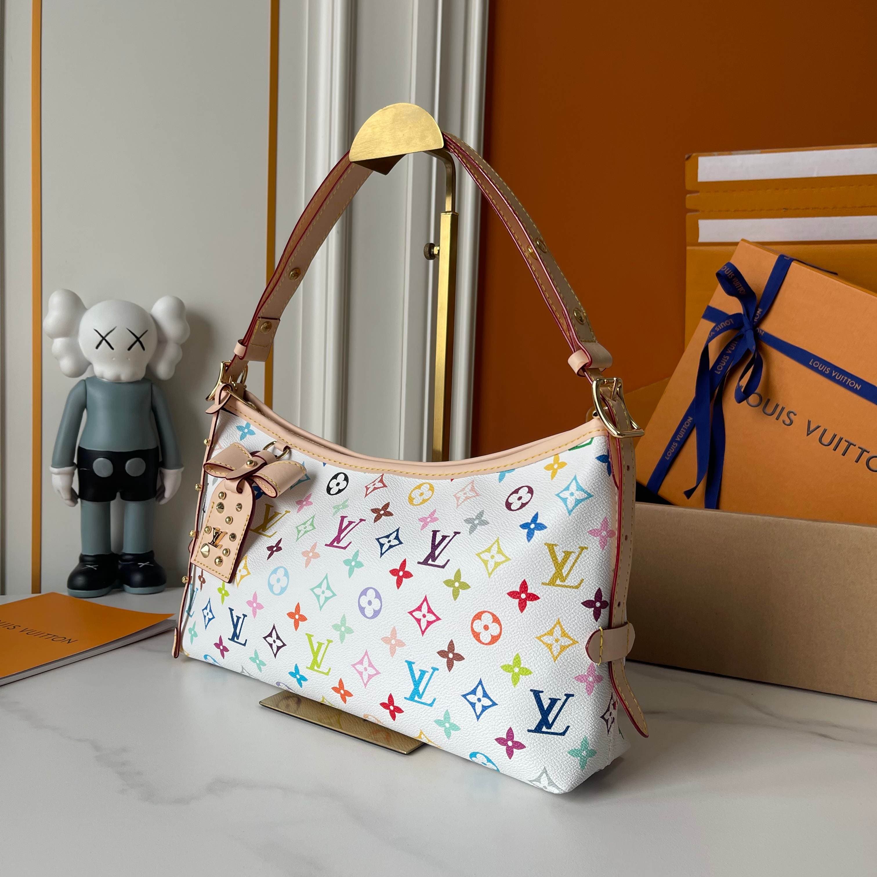 Louis Vuitton Product M27578