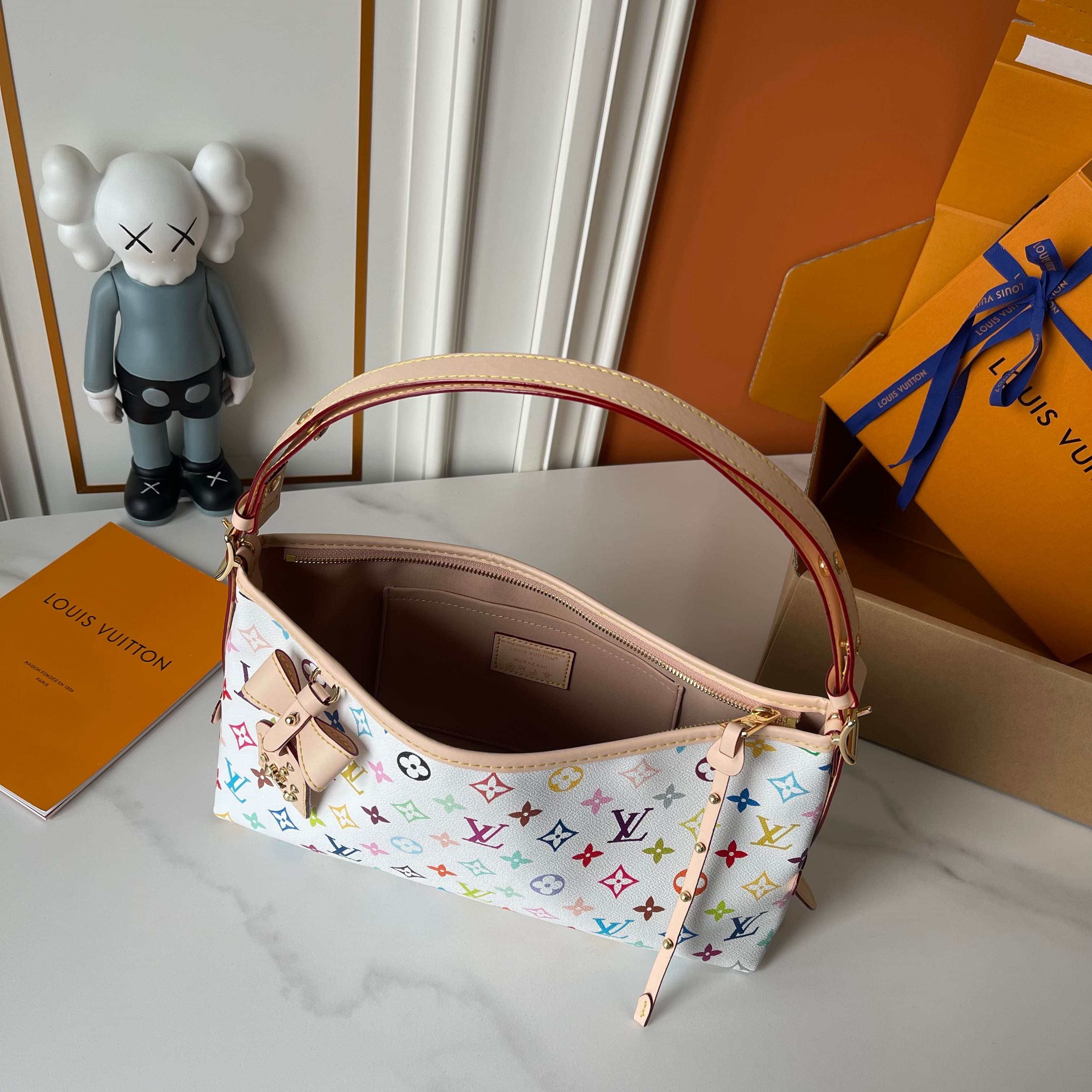 Louis Vuitton Product M27578