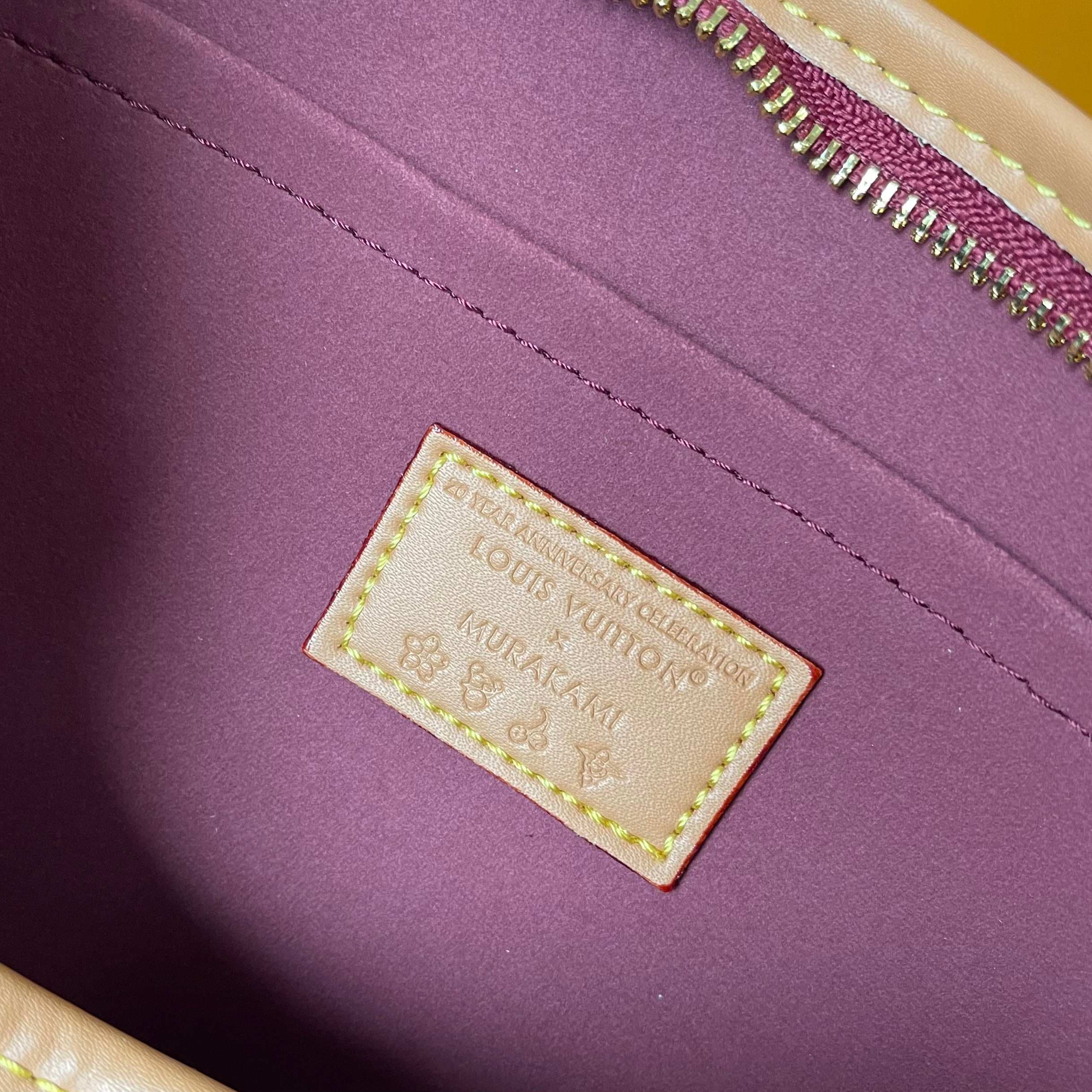Louis Vuitton Product M27578