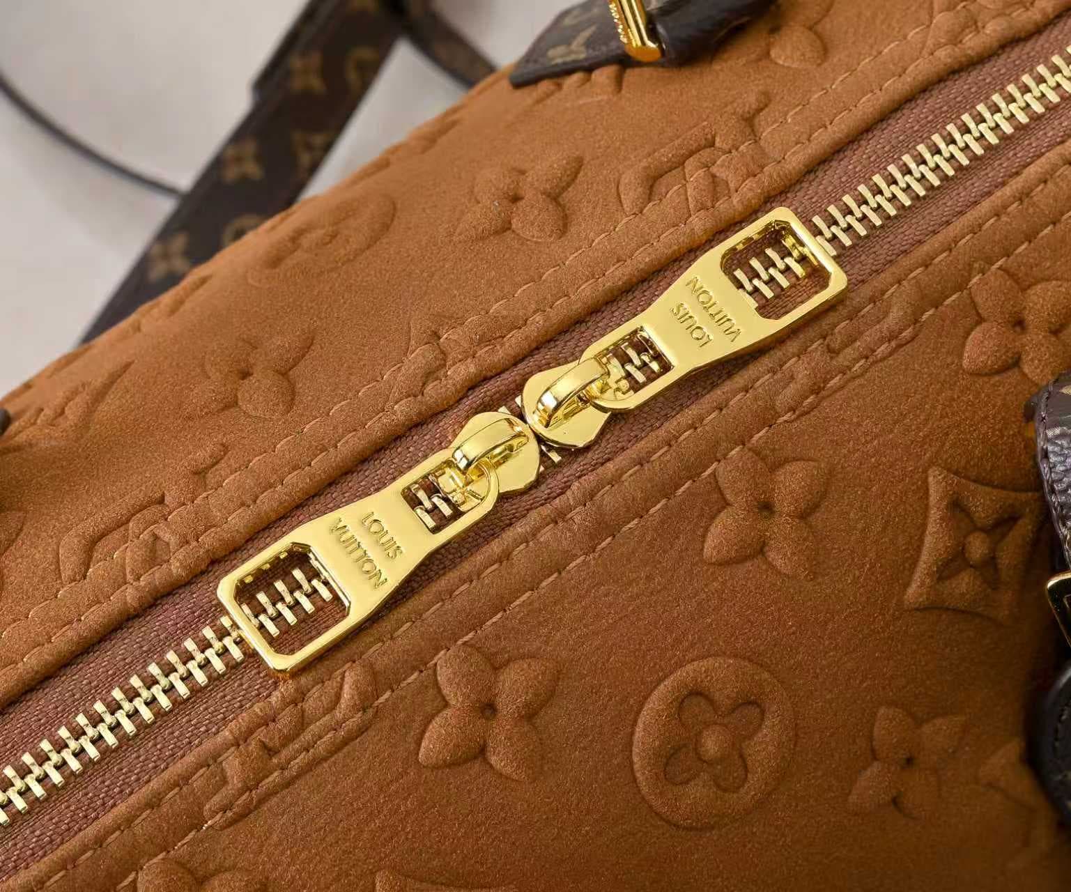 Louis Vuitton Grey Wallet M15225