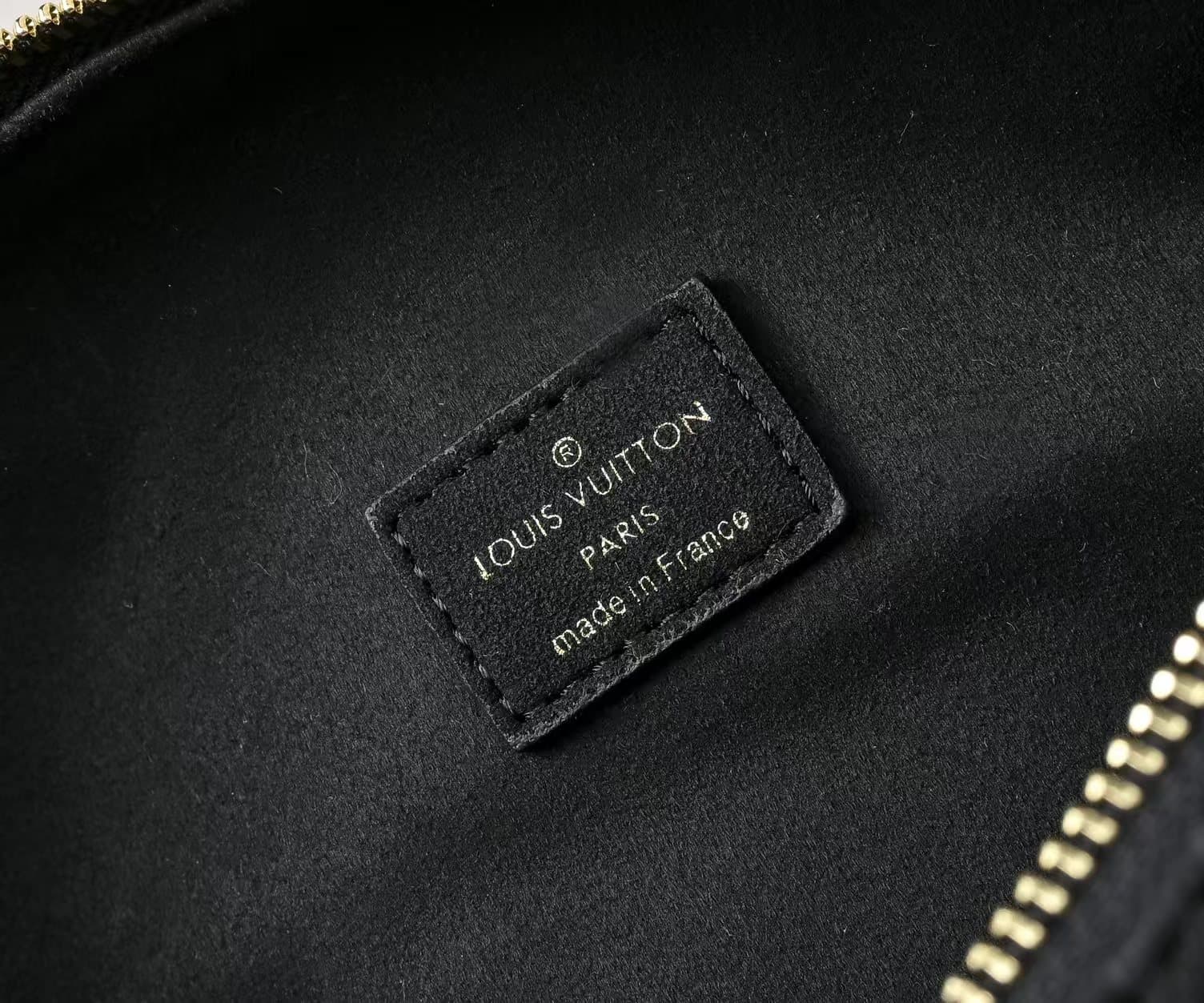 Louis Vuitton Grey Wallet M15225