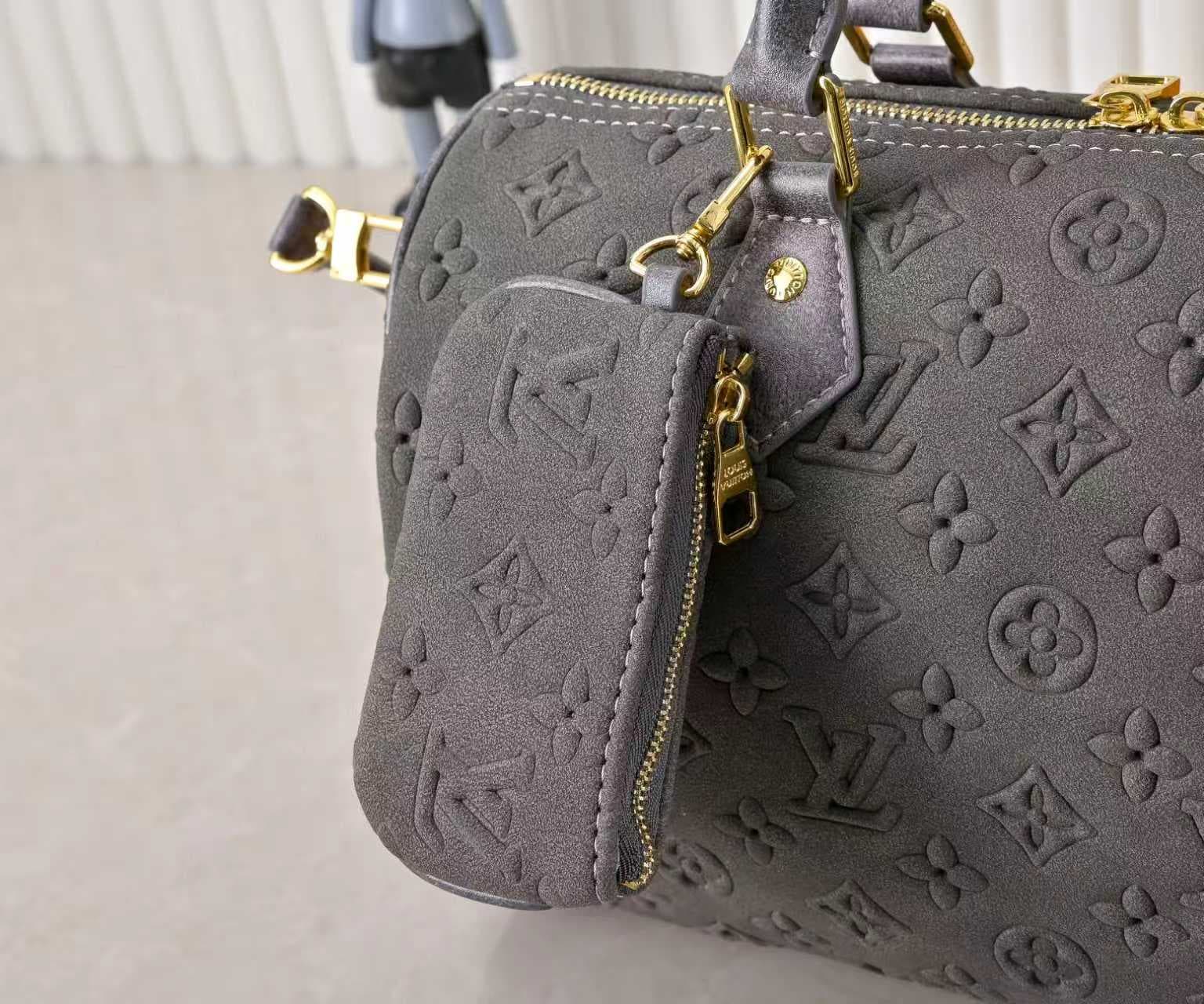 Louis Vuitton Grey Wallet M15225