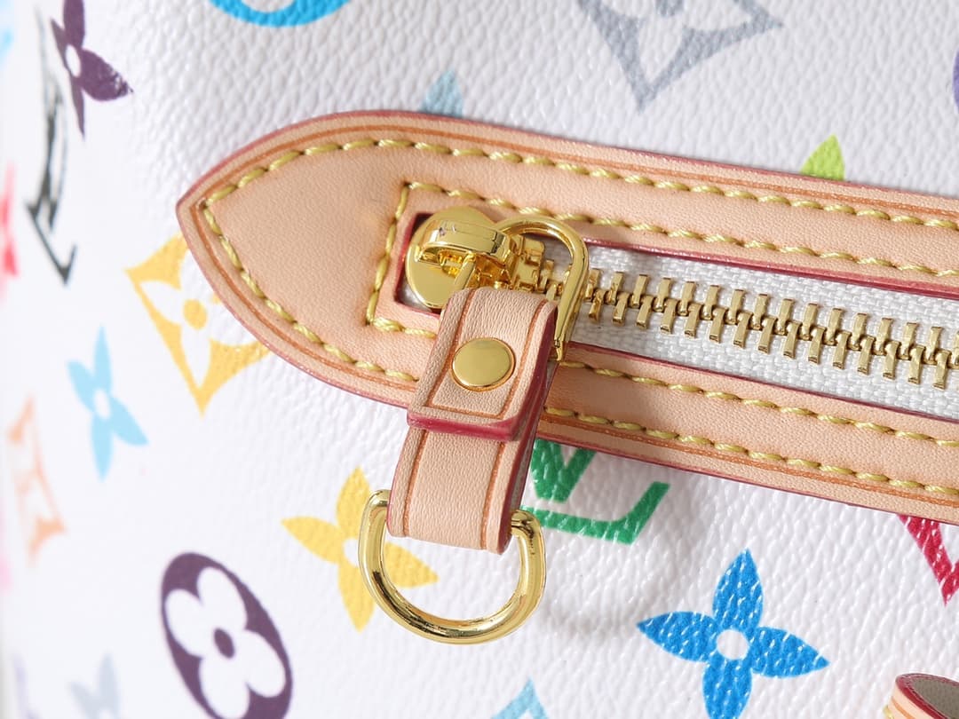 Louis Vuitton Product M27582