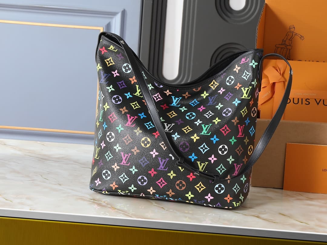 Louis Vuitton Product M27582