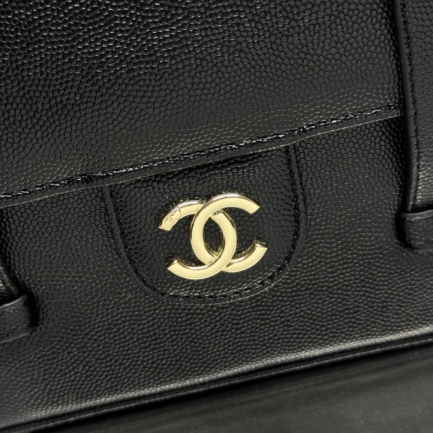 Chanel Shoulder Bag 6330
