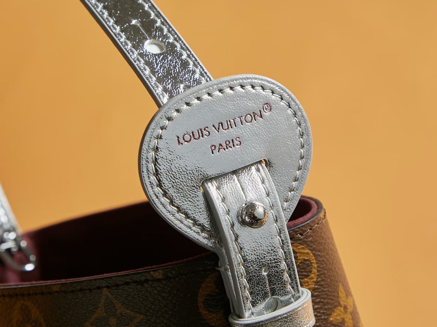Louis Vuitton Gold Crossbody Bag 27326