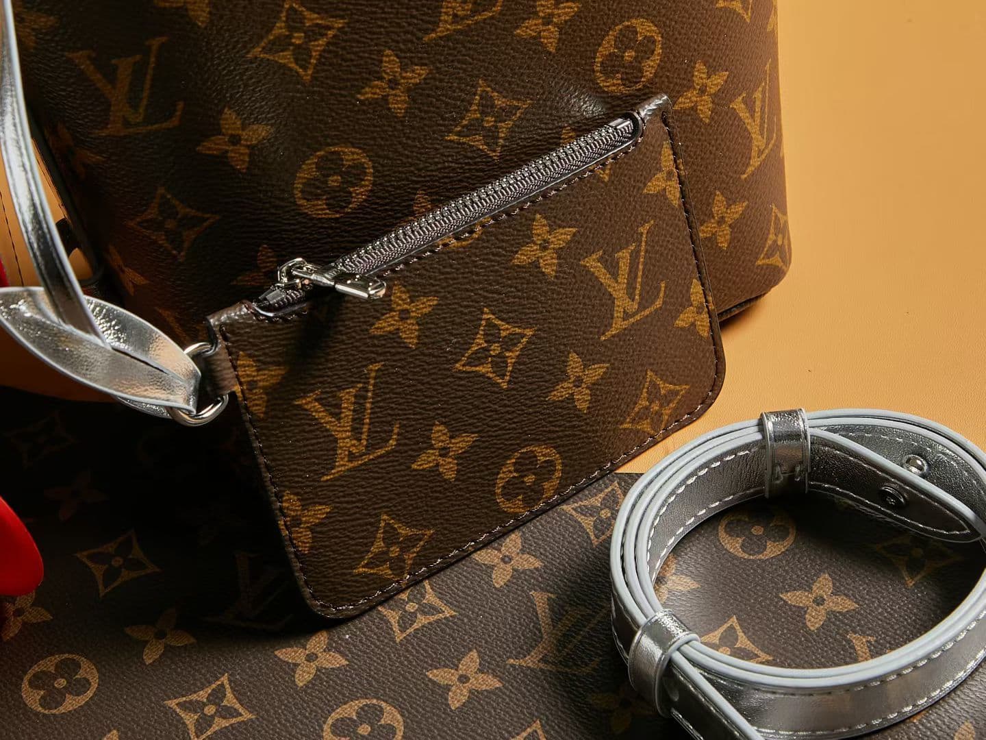 Louis Vuitton Gold Crossbody Bag 27326