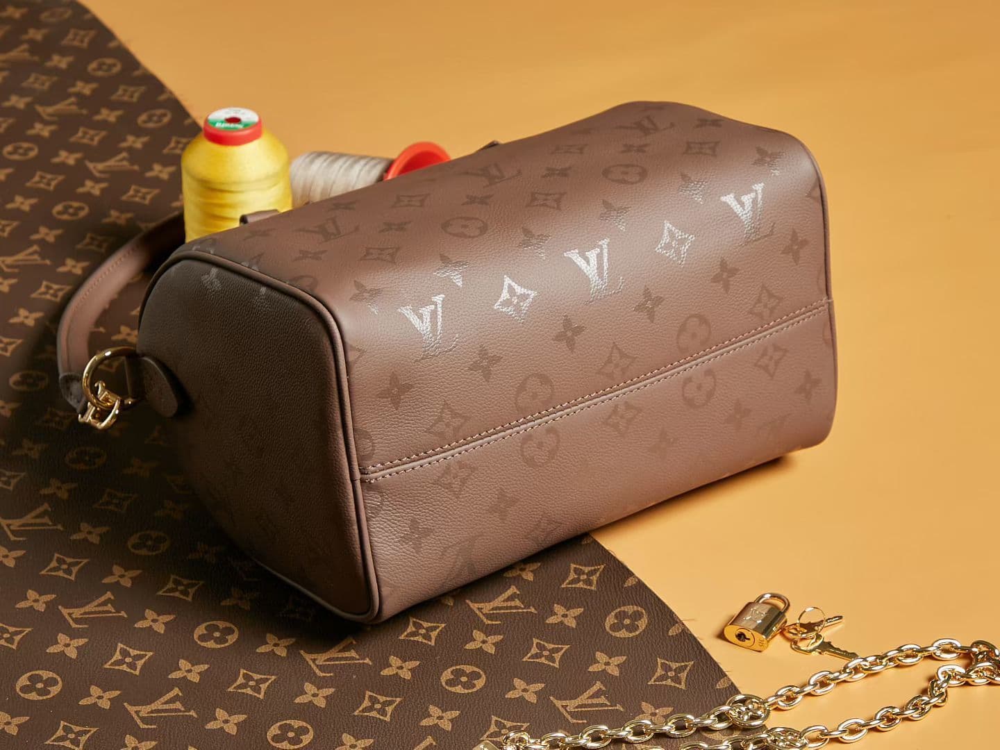 Louis Vuitton Black Bag M26691