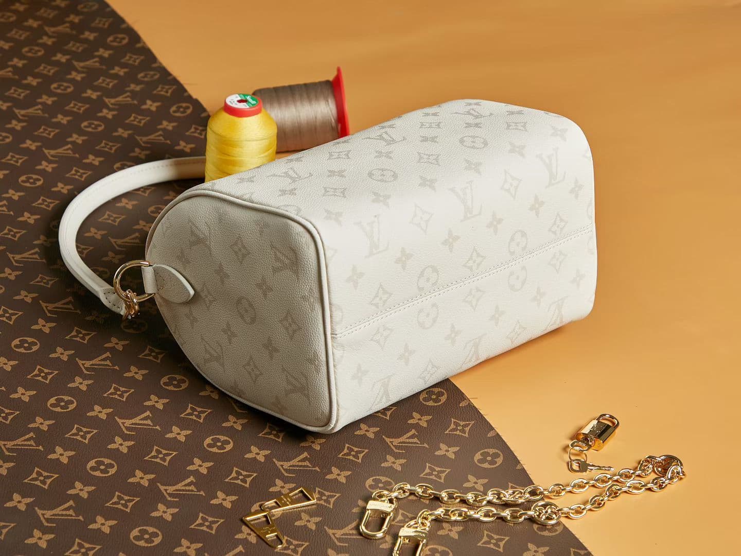 Louis Vuitton Black Bag M26691