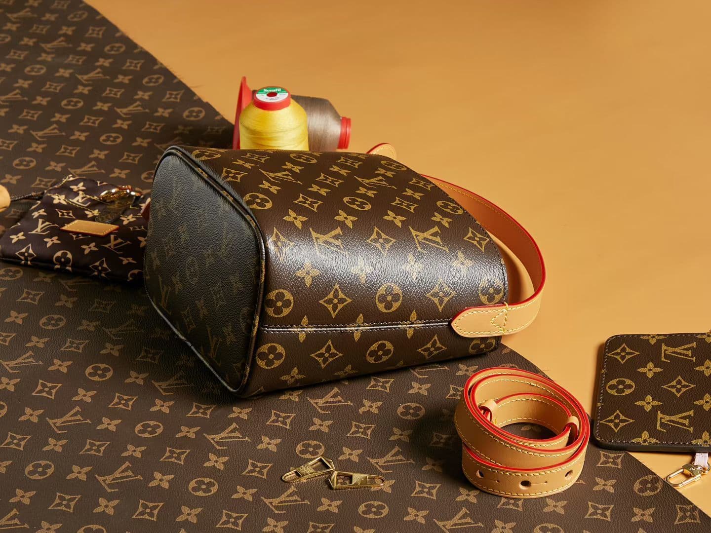 Louis Vuitton Cream Crossbody Bag M26642