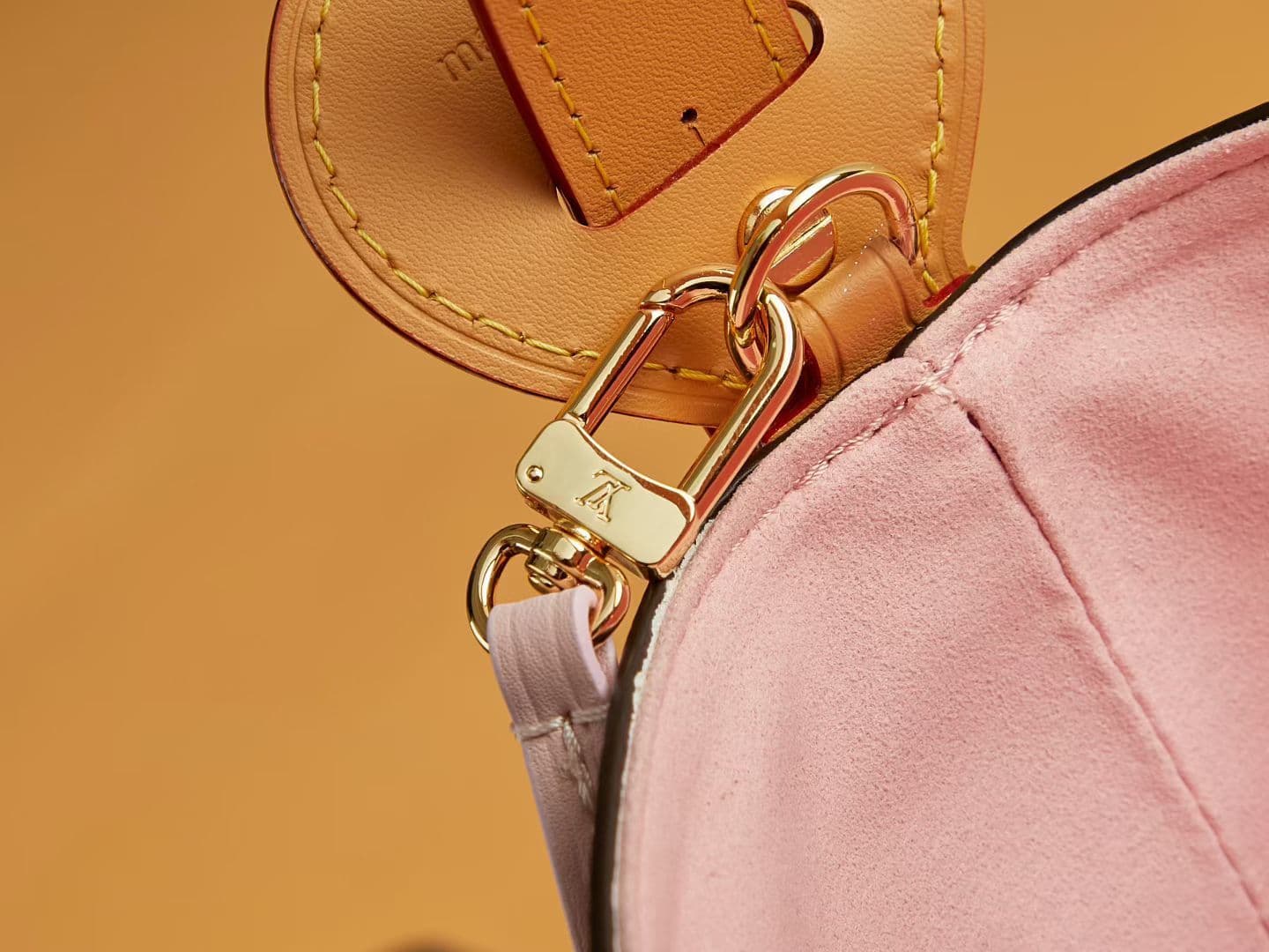 Louis Vuitton Cream Crossbody Bag M26642