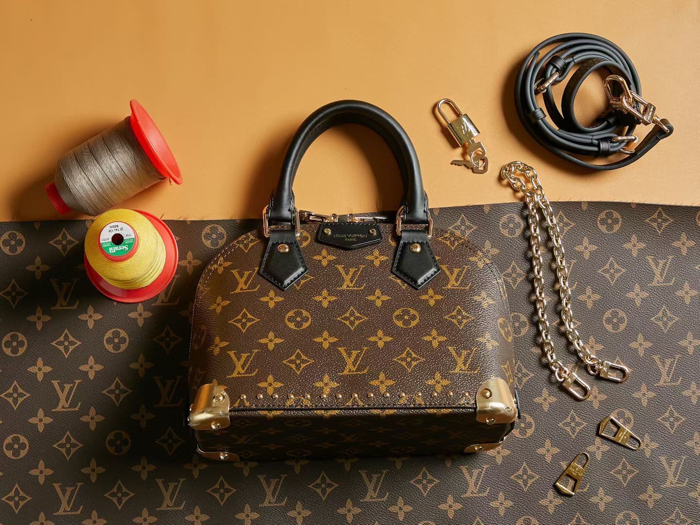 Louis Vuitton Bag M26084