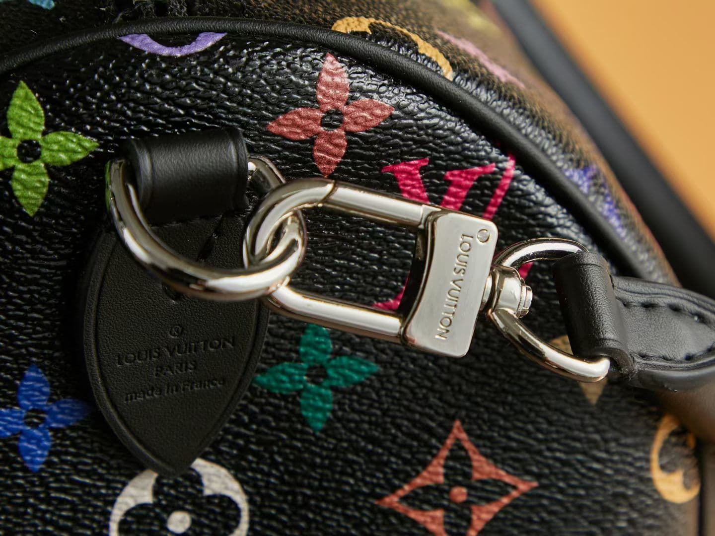 Louis Vuitton Cream Bag M13257