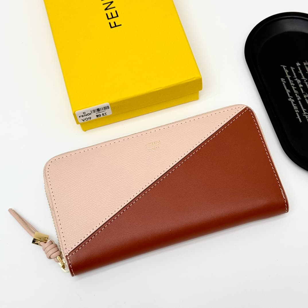 Fendi Brown Accessory V09