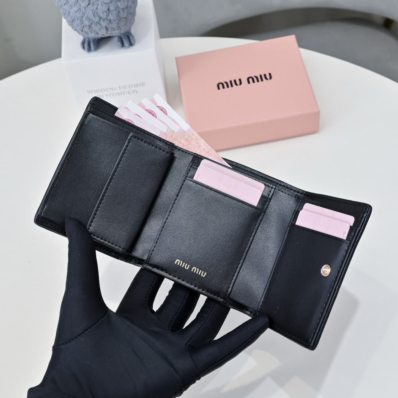 miumiu钱包 Silver Product
