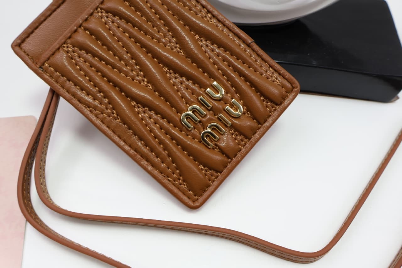 miumiu钱包 Bag