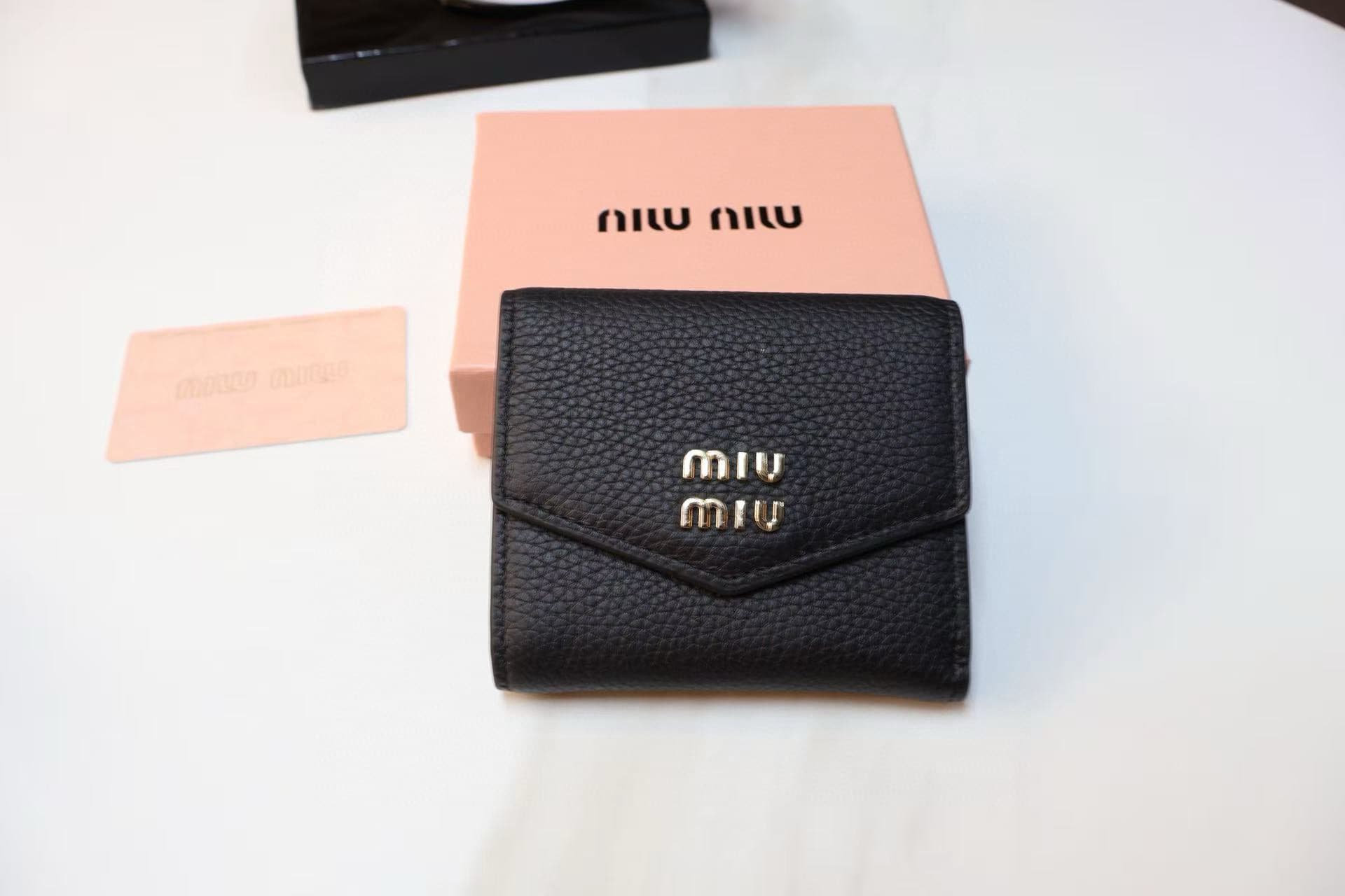 miumiu钱包 Wallet