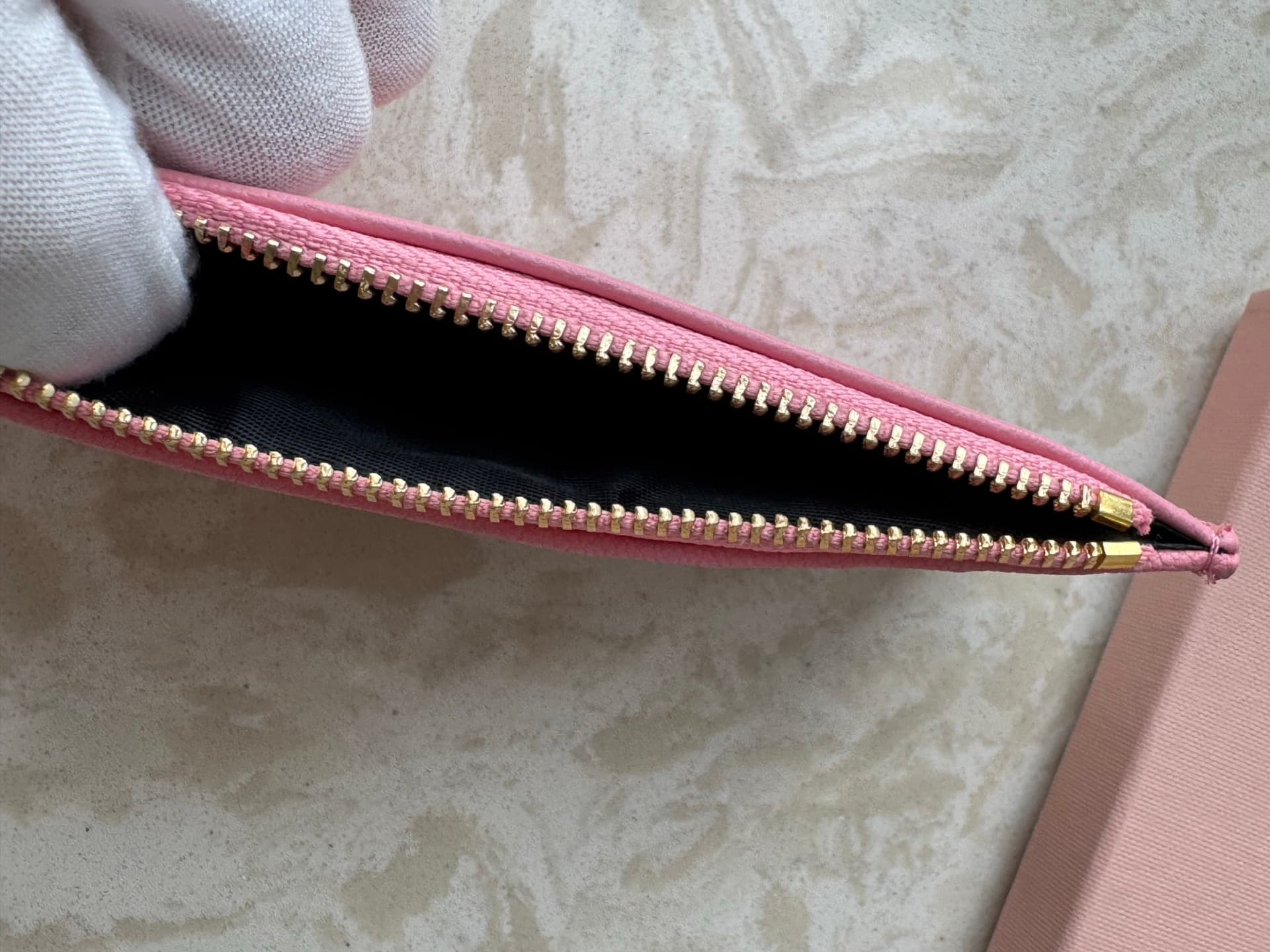 miumiu钱包 Black Product miu2519
