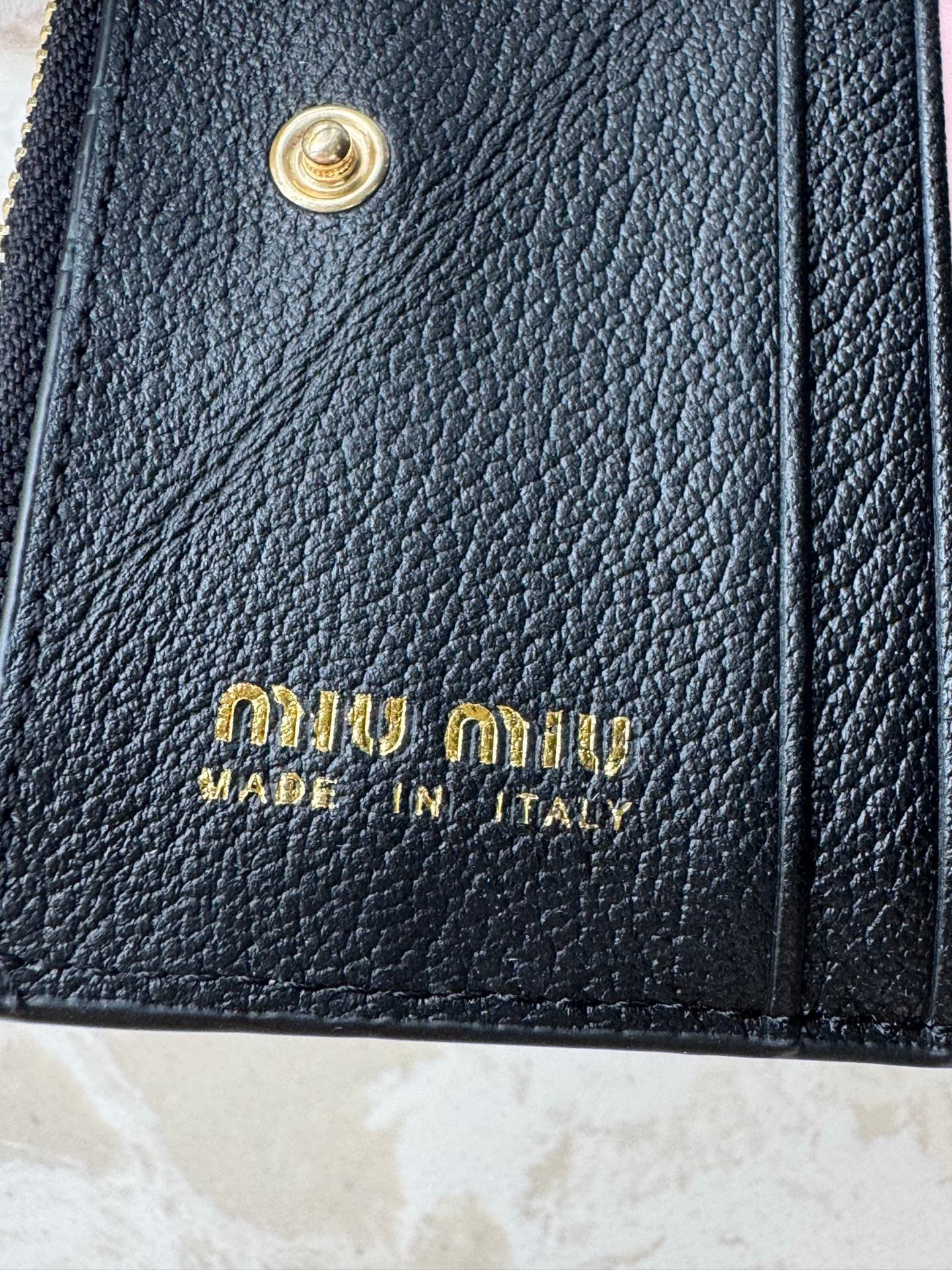 miumiu钱包 Black Product miu2520