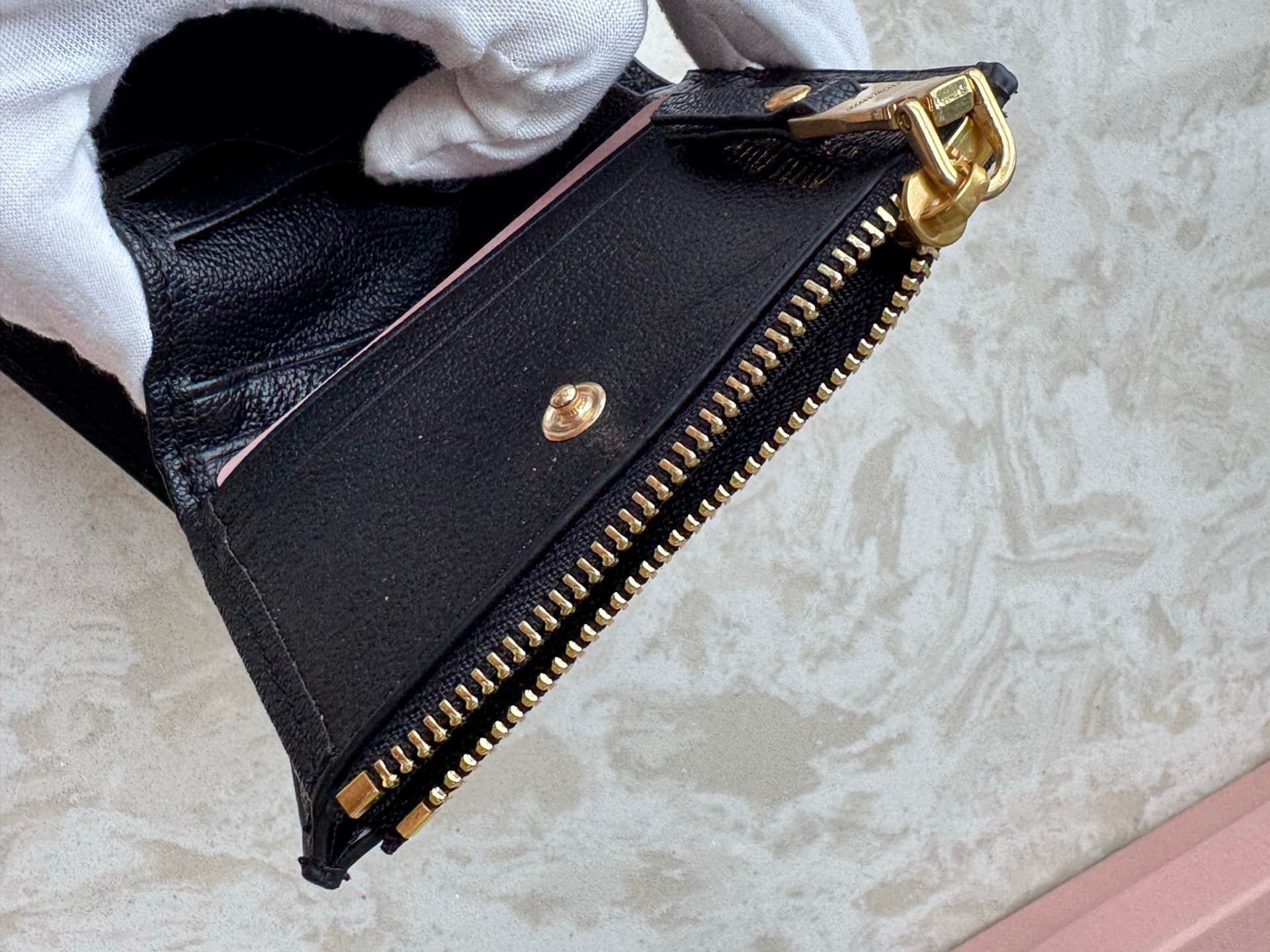miumiu钱包 Black Product miu2520