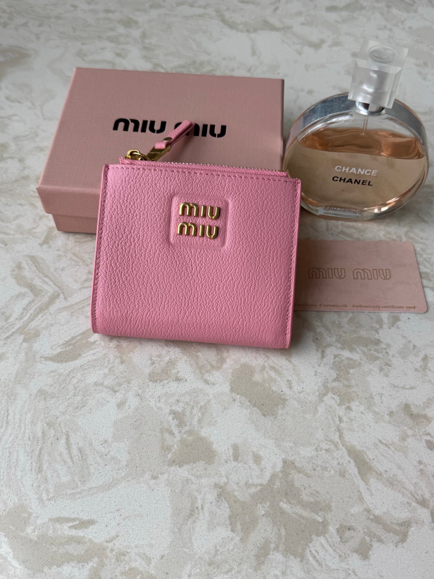 miumiu钱包 Black Product miu2520