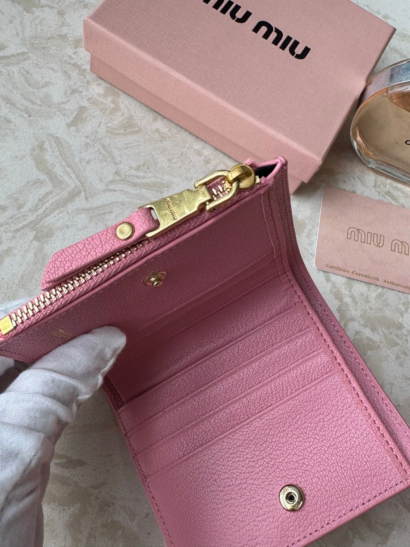 miumiu钱包 Black Product miu2520