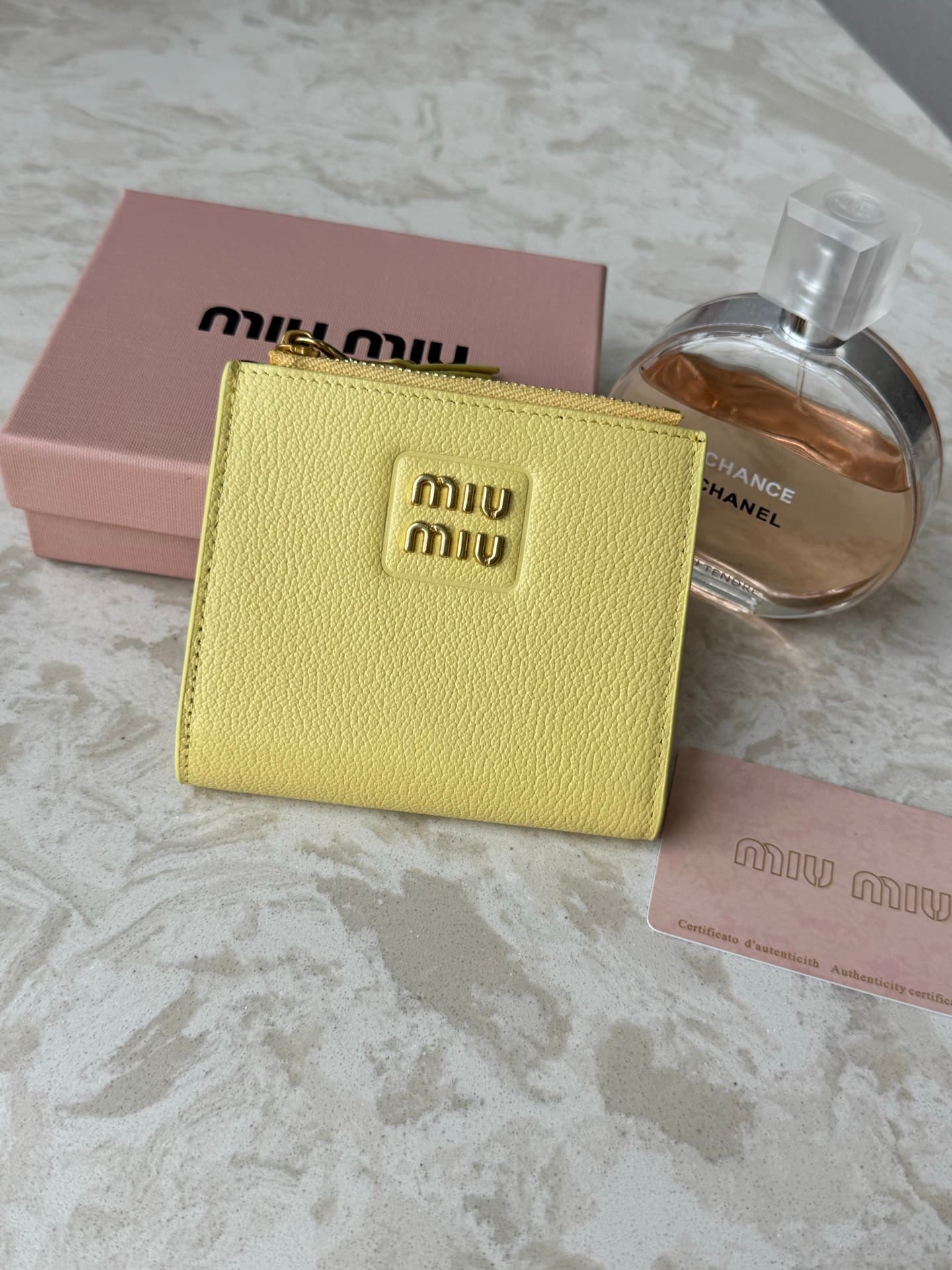 miumiu钱包 Black Product miu2520