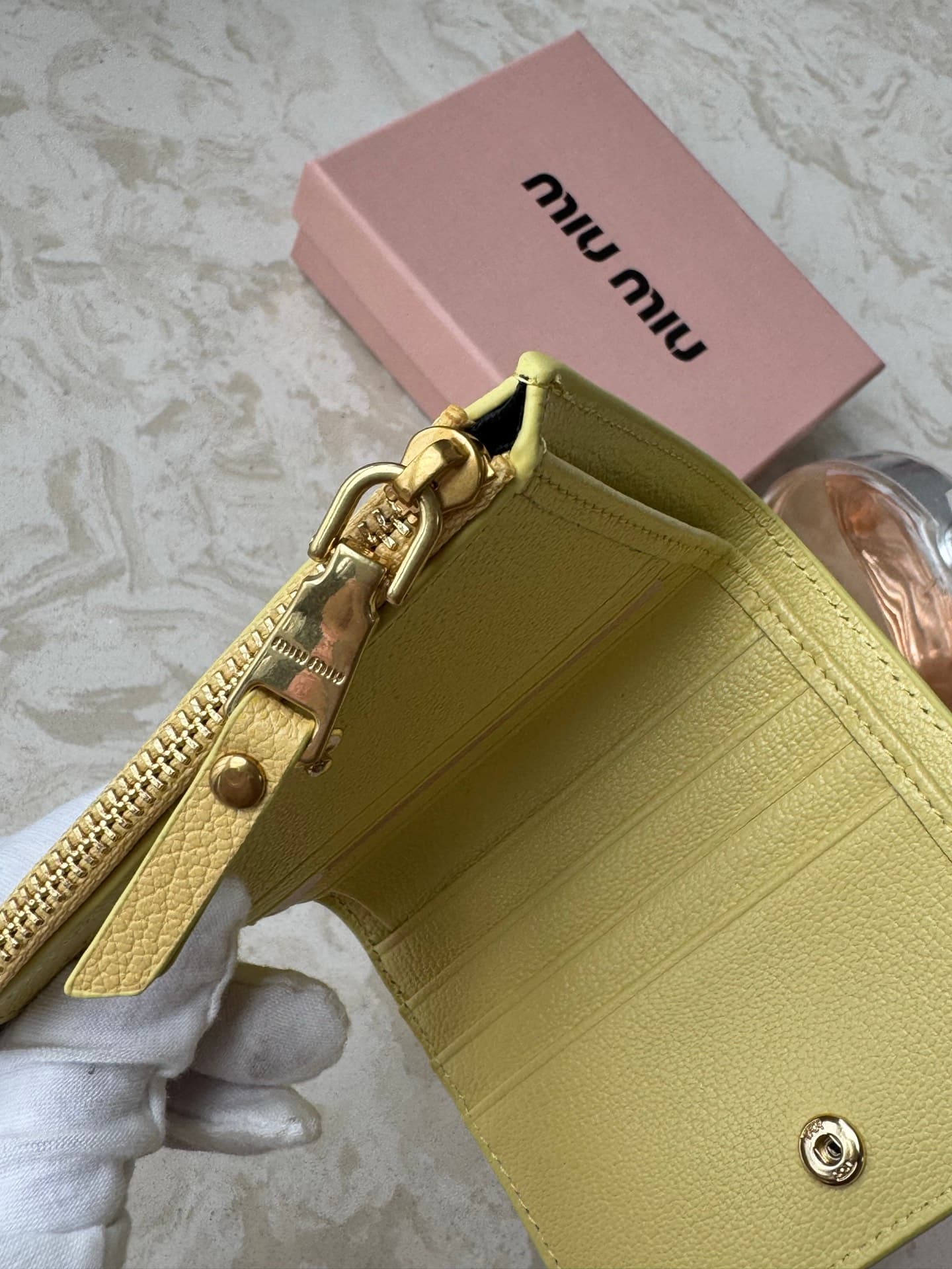 miumiu钱包 Black Product miu2520