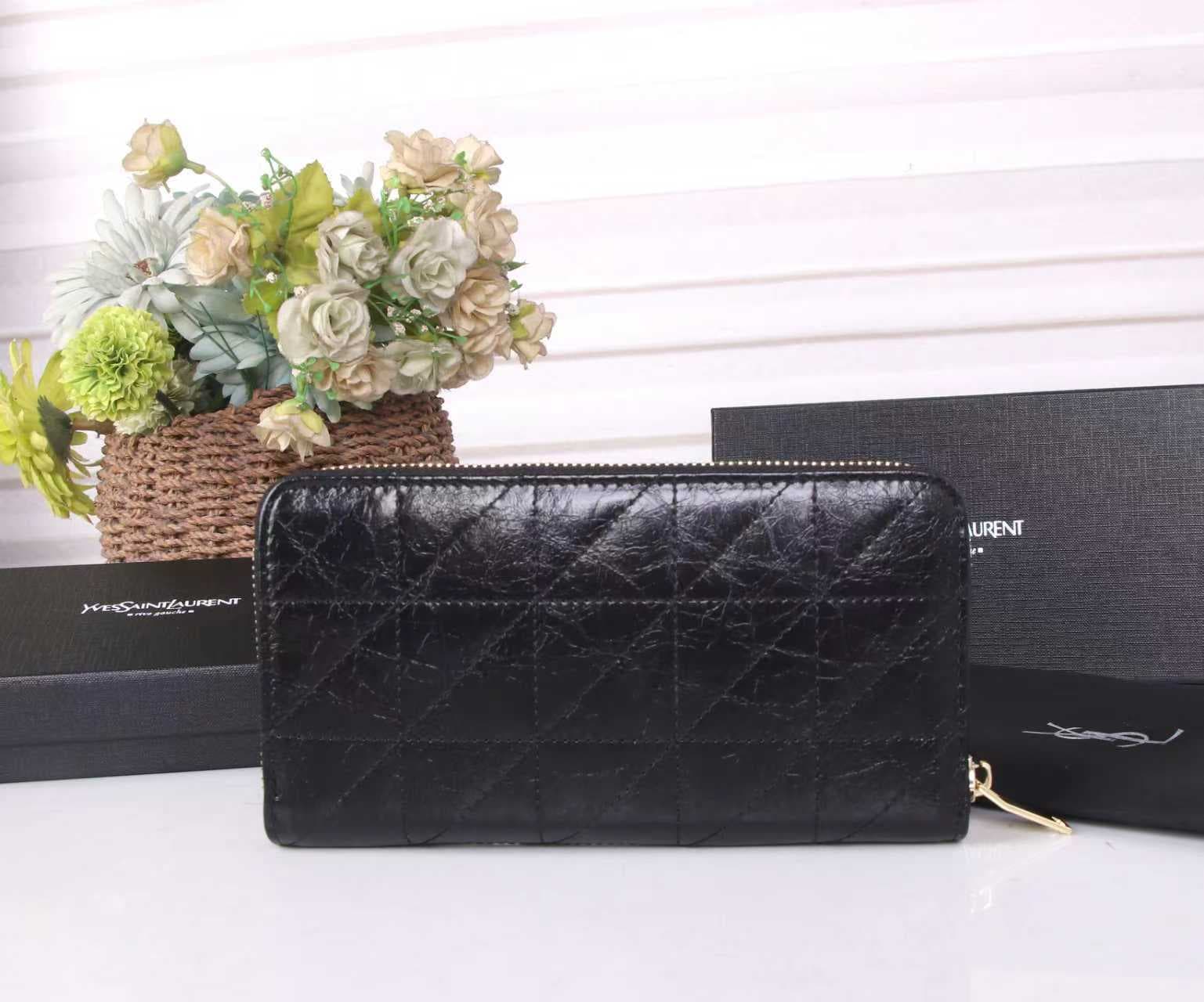 Saint Laurent Gold Wallet 202612