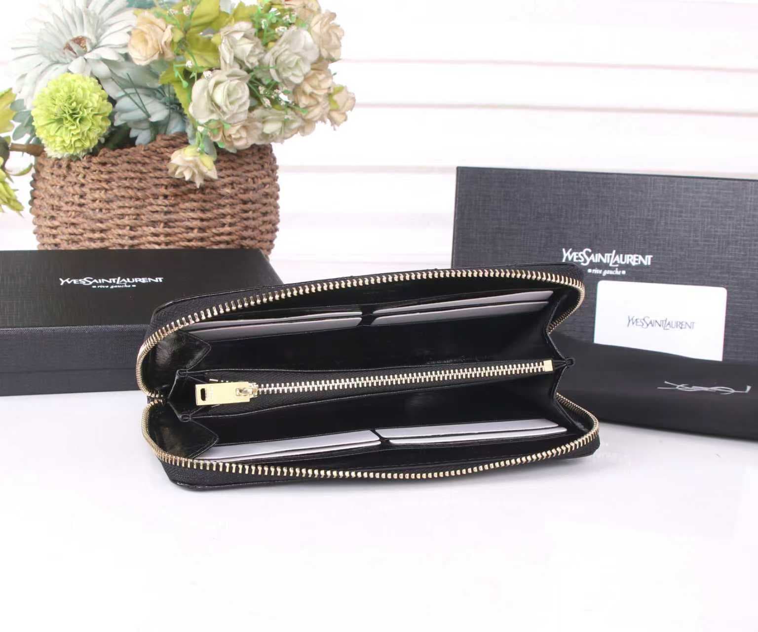 Saint Laurent Wallet 202612
