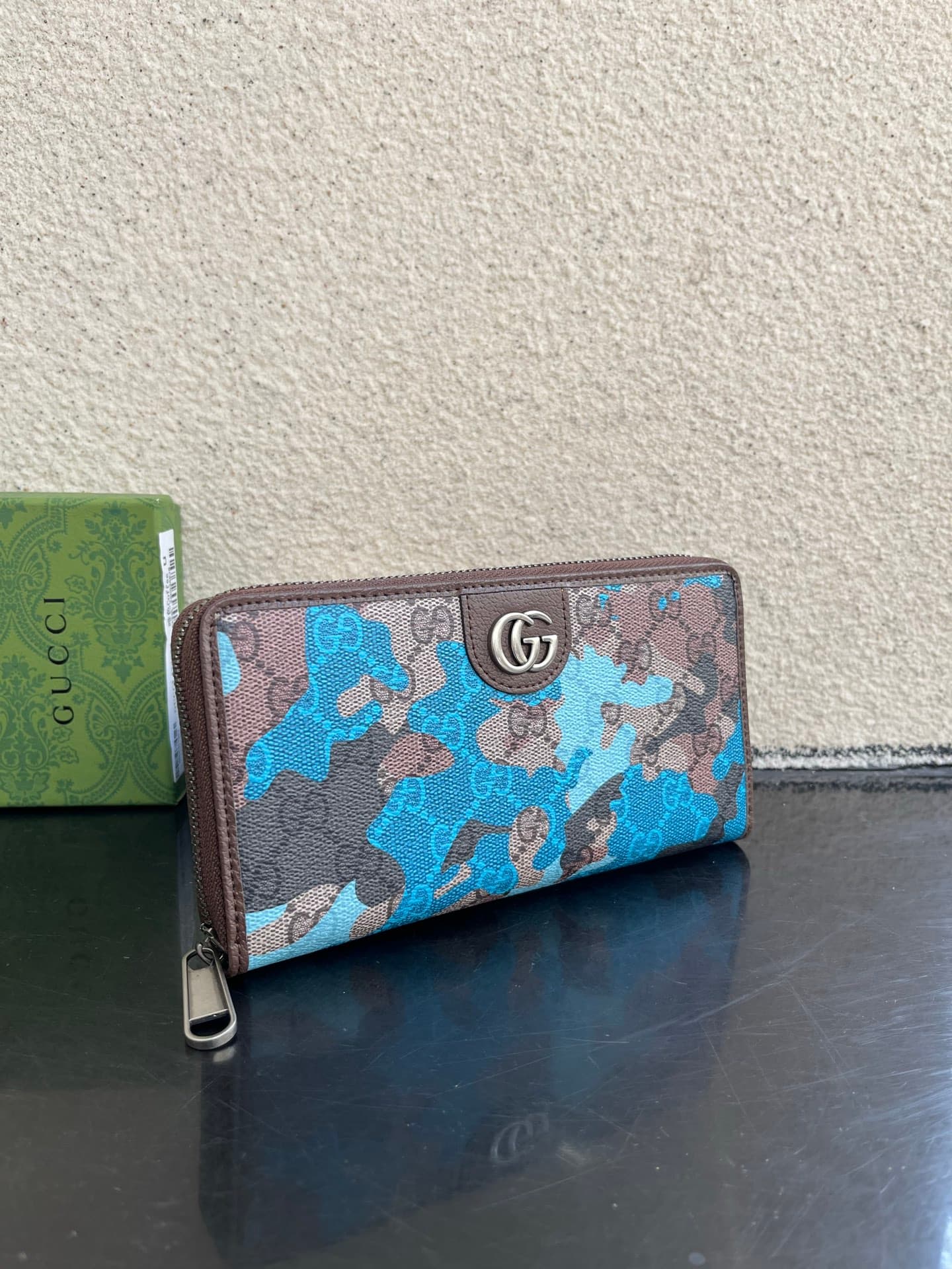 Gucci Blue Wallet 834694