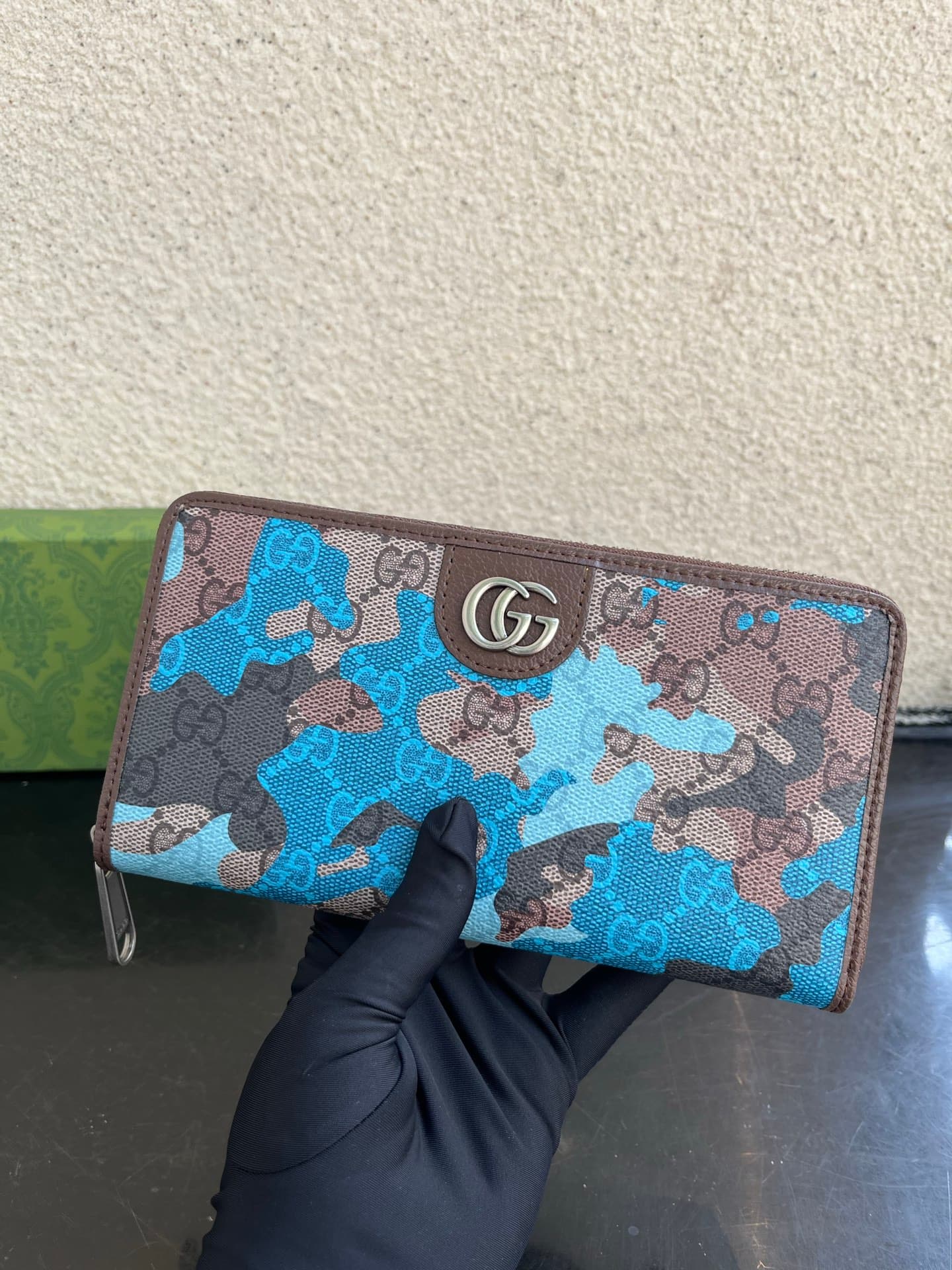 Gucci Blue Wallet 834694