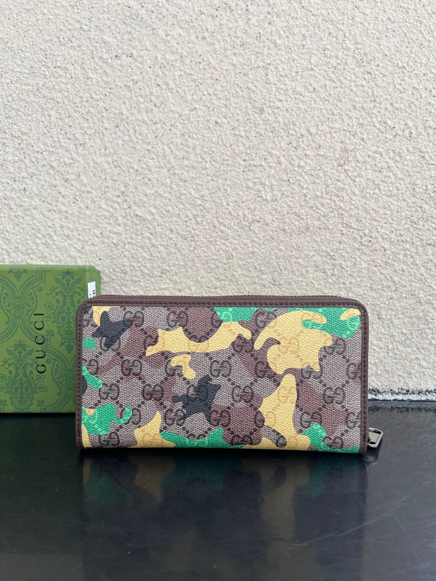 Gucci Blue Wallet 834694